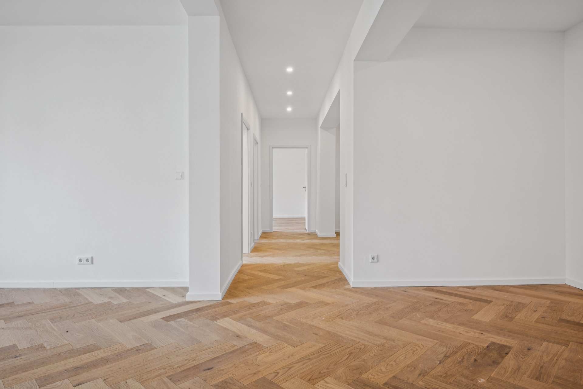 First occupancy after high-end renovation near Elisabeth Market