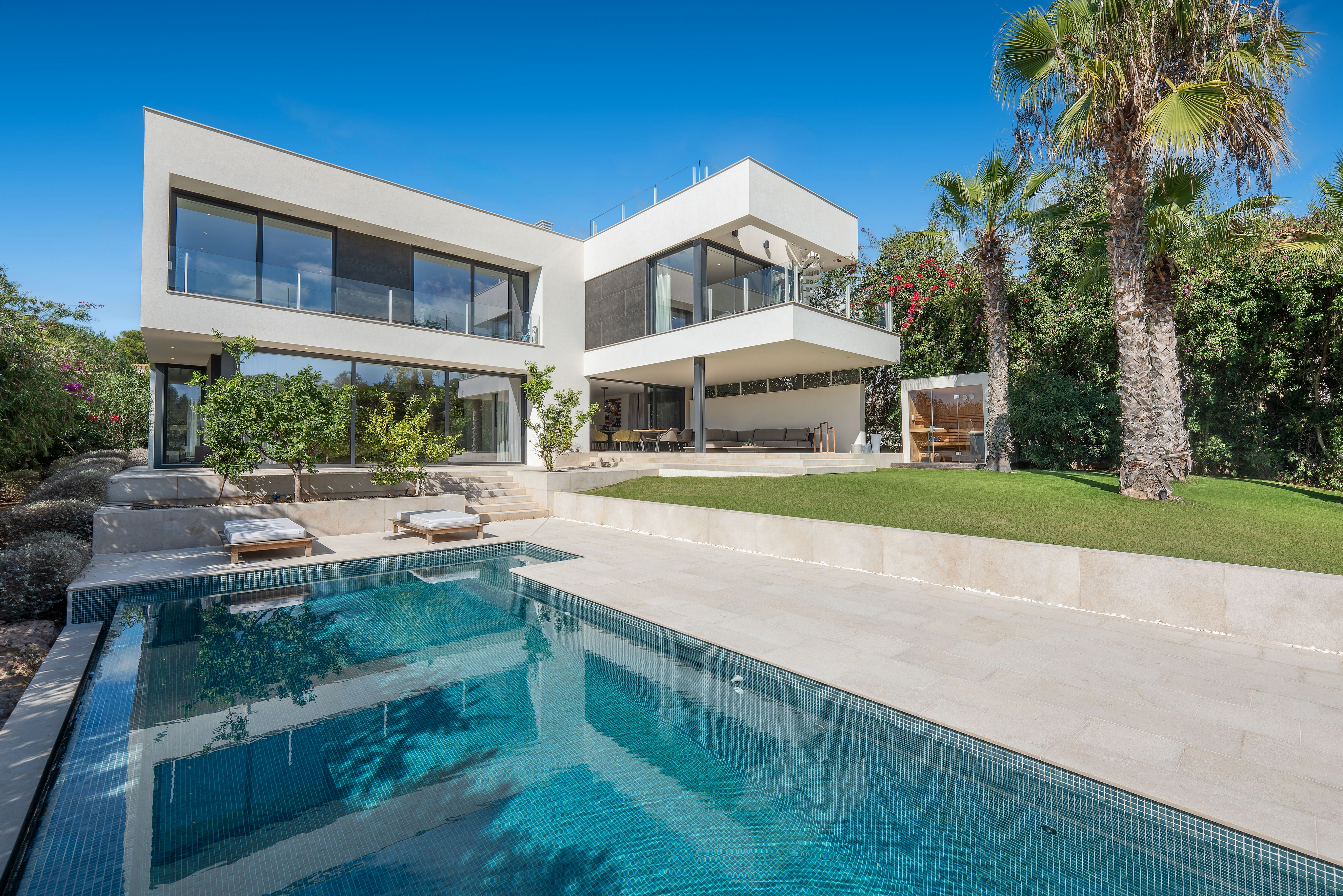 Modern, light and airy villa with a garden and plenty of privacy in Nova Santa Ponsa