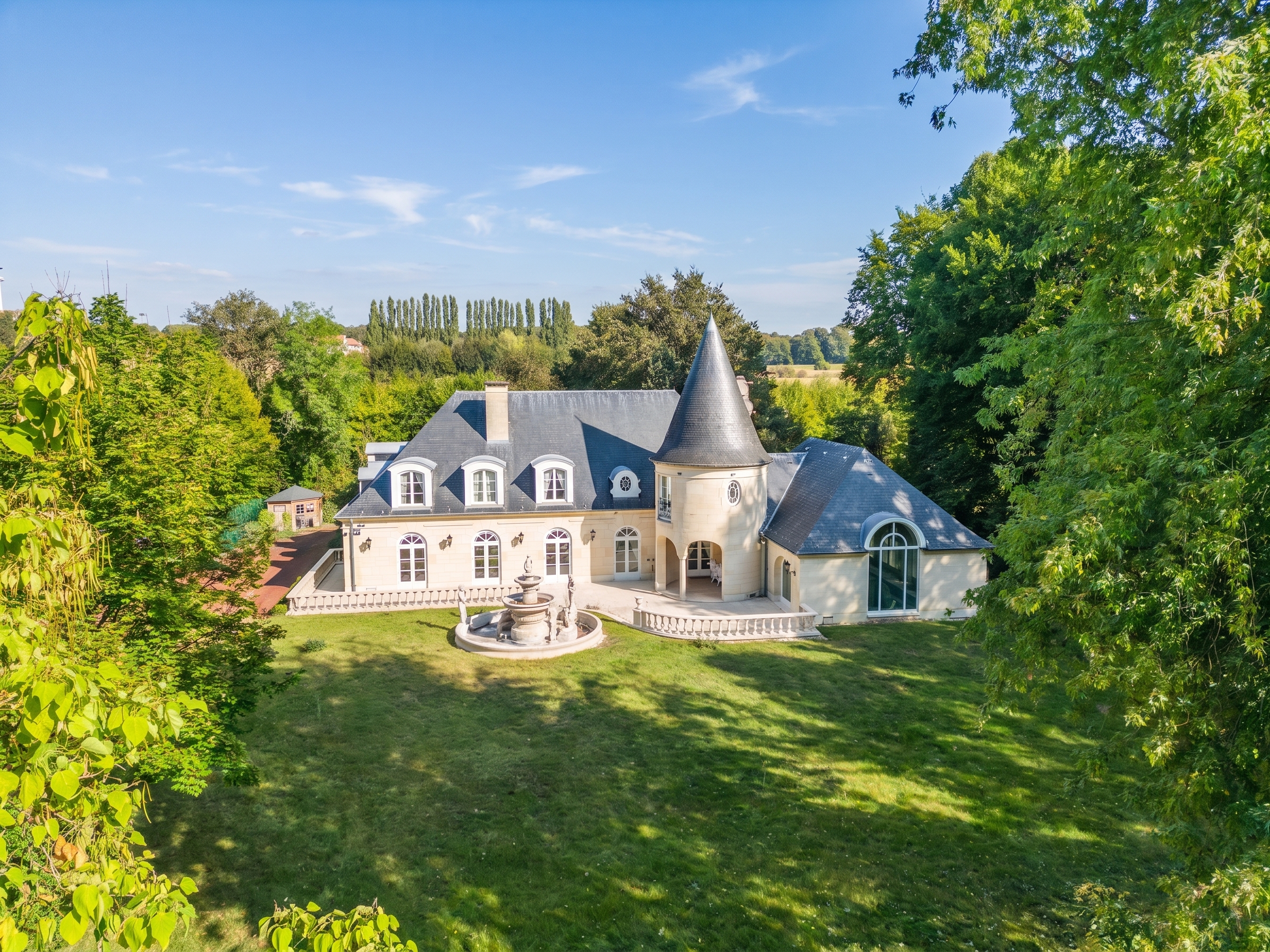 Prestigious "Lipszyc" property on ± 39 ares facing south