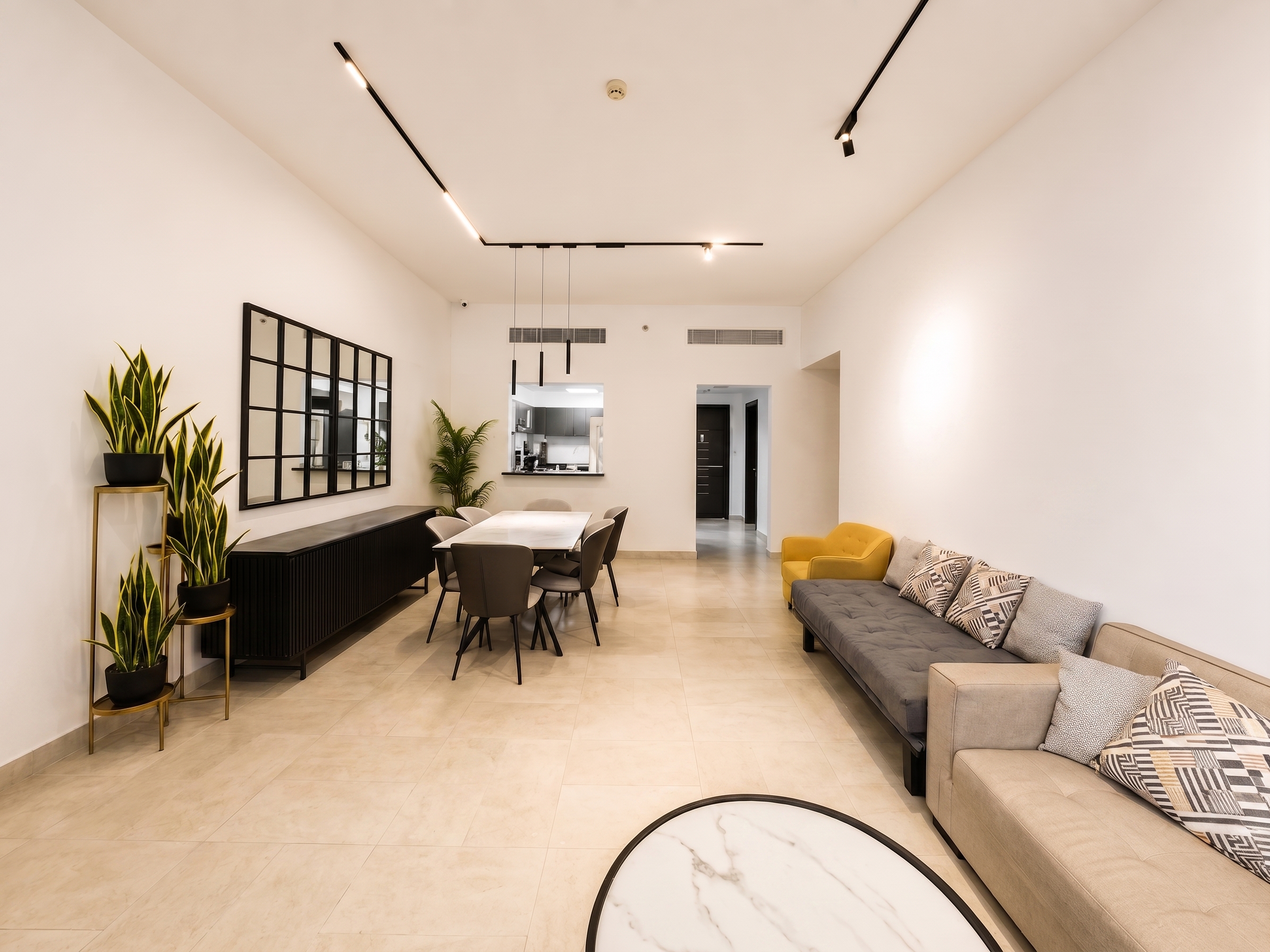 Luxury Upgraded | High Floor | Stunning Views [Modificato da IA]
