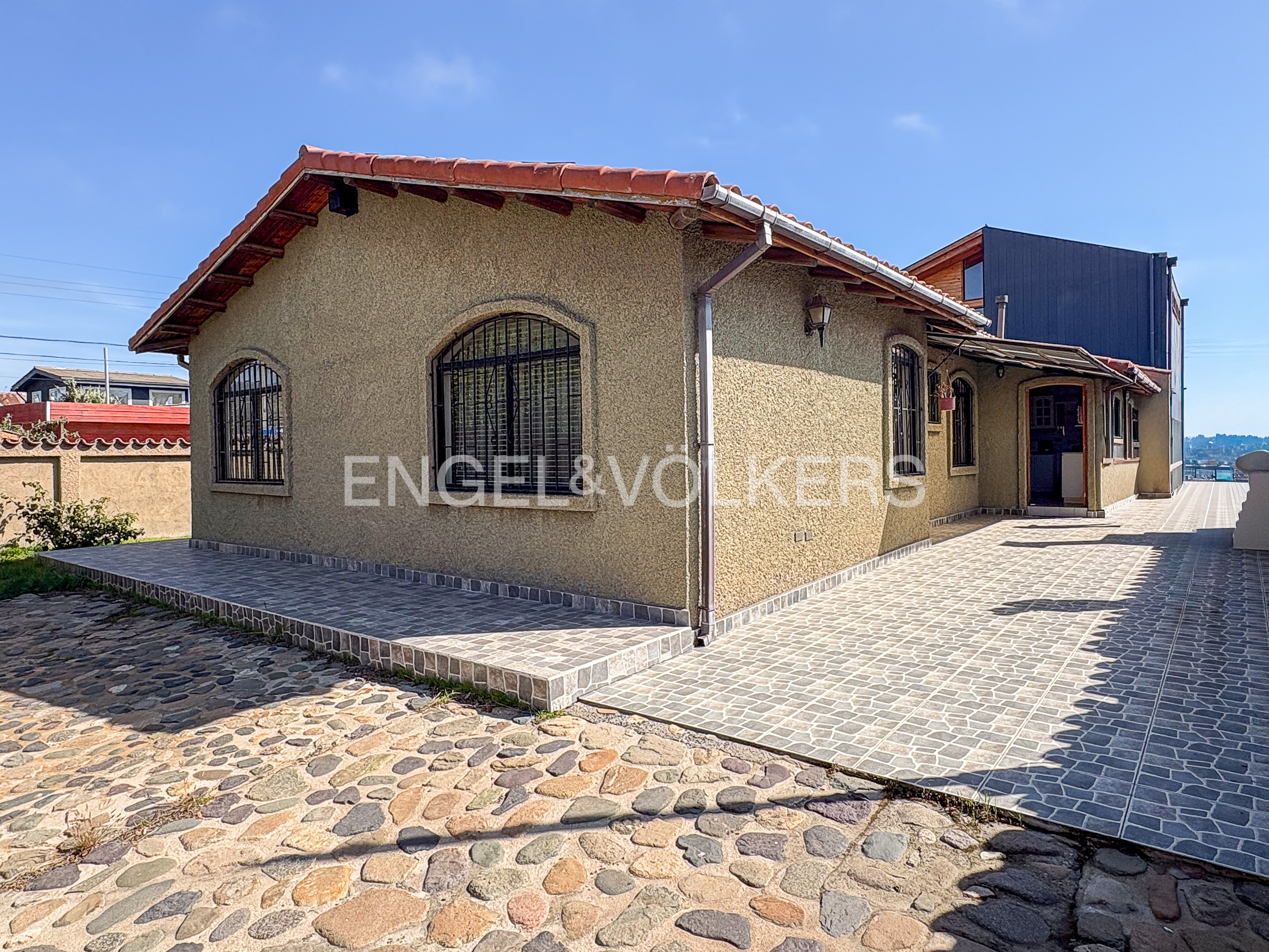Casa 3D 2B en Laguna de Zapallar · 103 m2 construidos y terreno amplio
