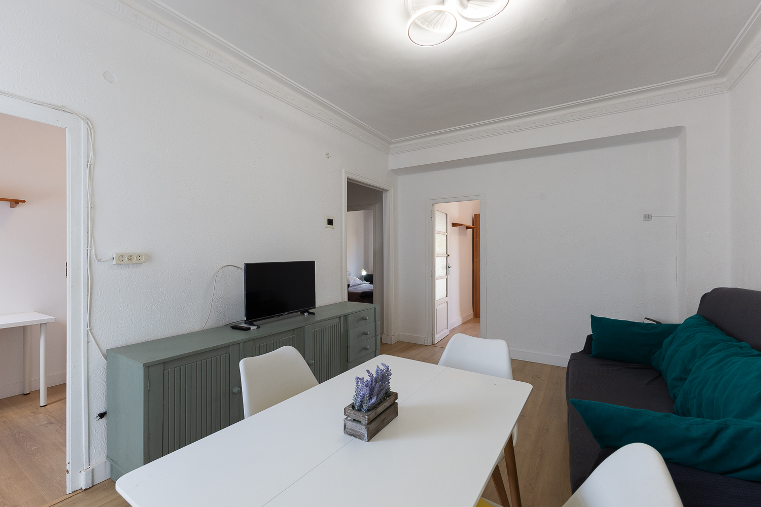 Bright, furnished apartment in Moncada
