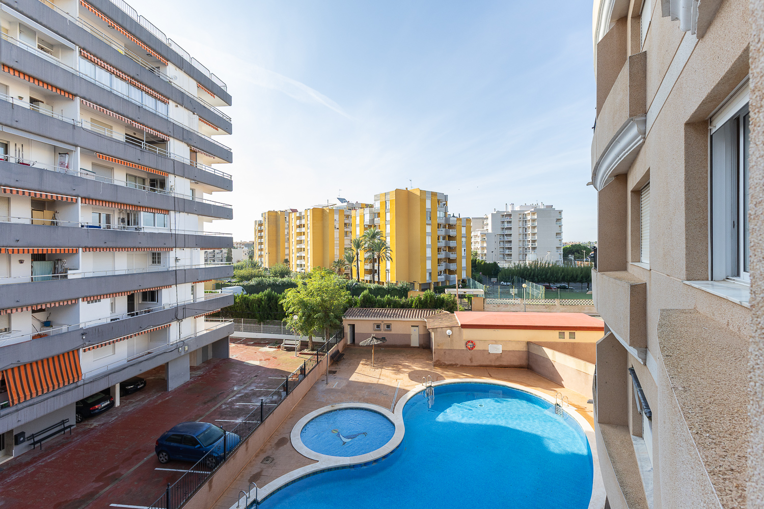 Exclusive apartment in a seafront residential complex in Canet de Berenguer