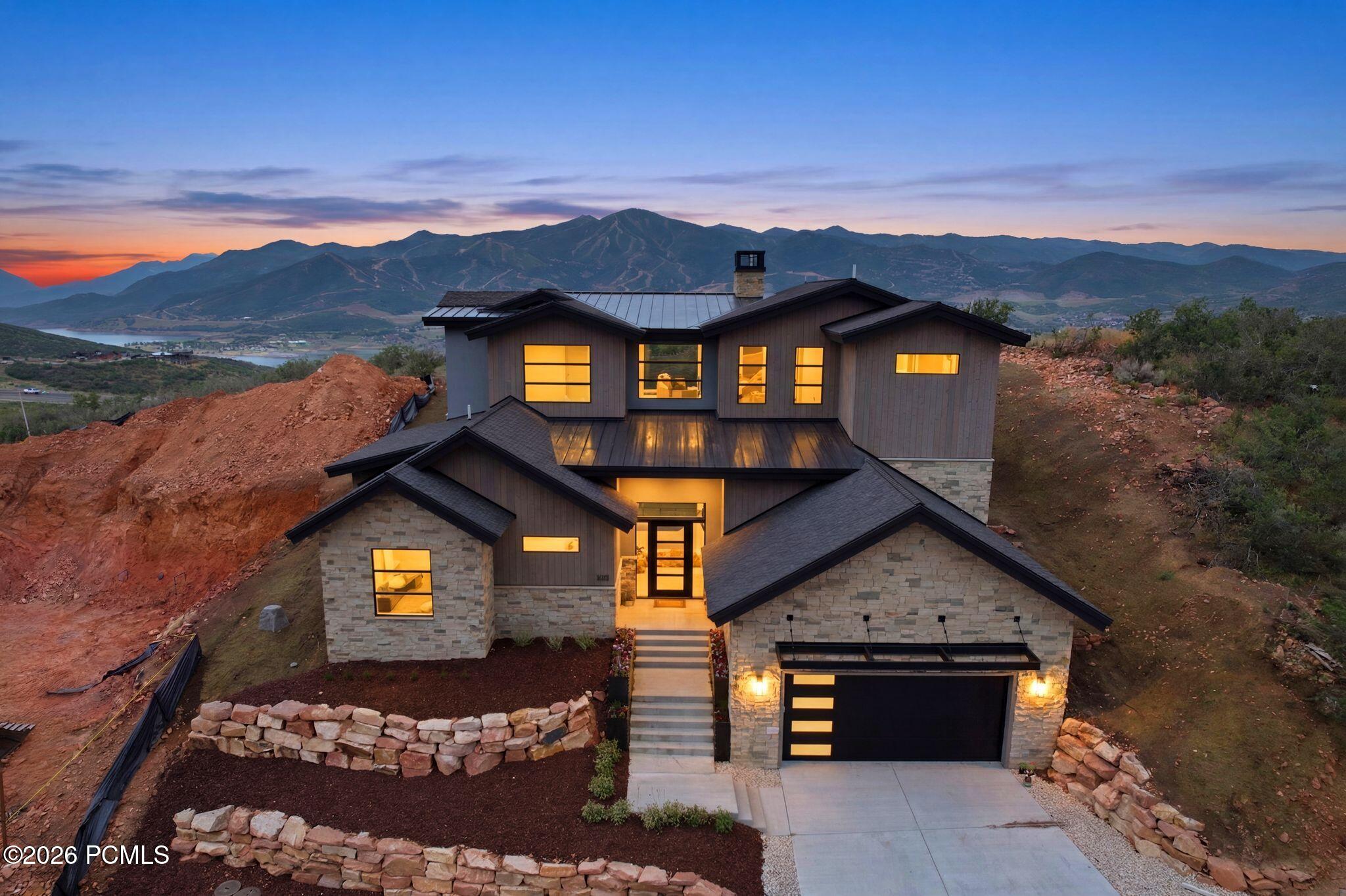 New Construction in the Desirable Soaring Hawk Community