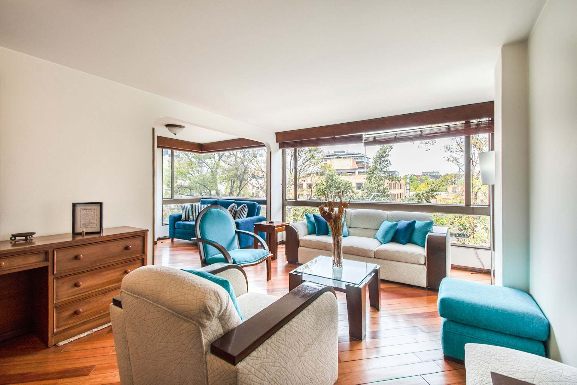 Apartamento con vista exterior para venta en Chicó