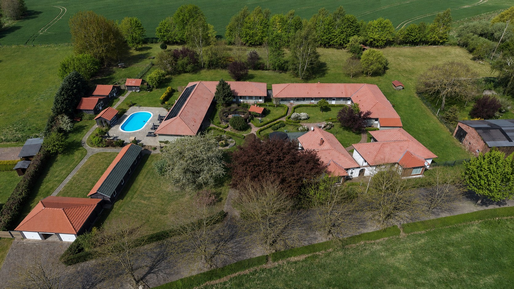 Hof Wiesengrund – Vielseitig sanierter Ferienhof – ein Idyll im Herzen der Insel Rügen