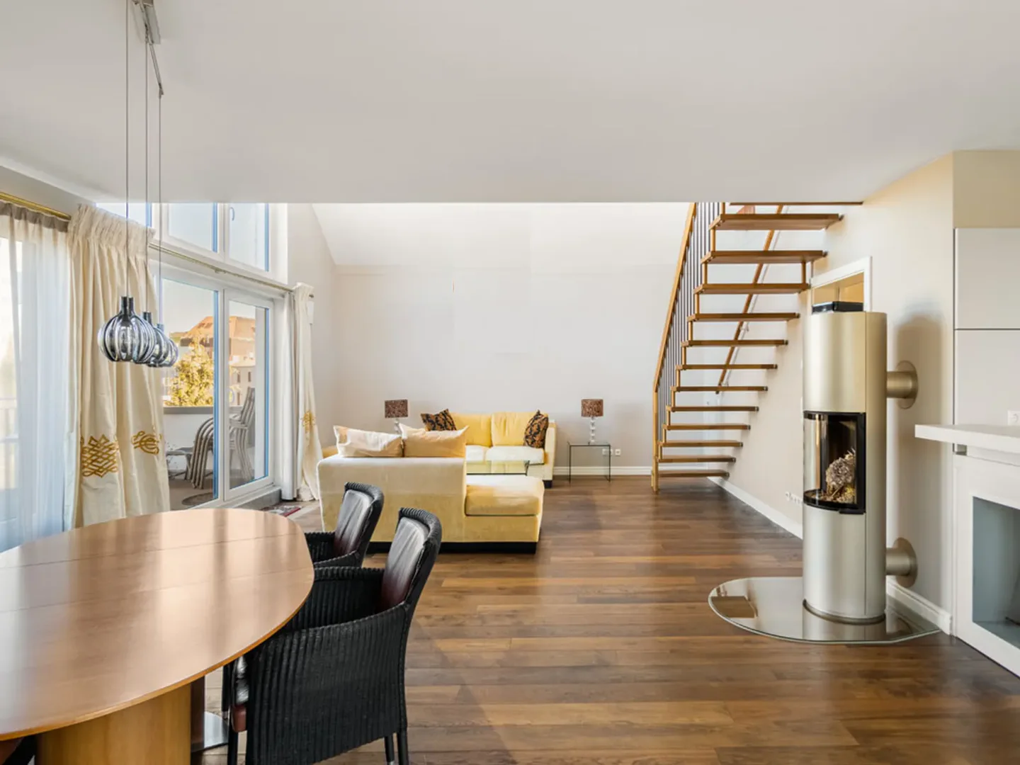 Einzigartige und stadtnahe Maisonette-Wohnung - Foto 1