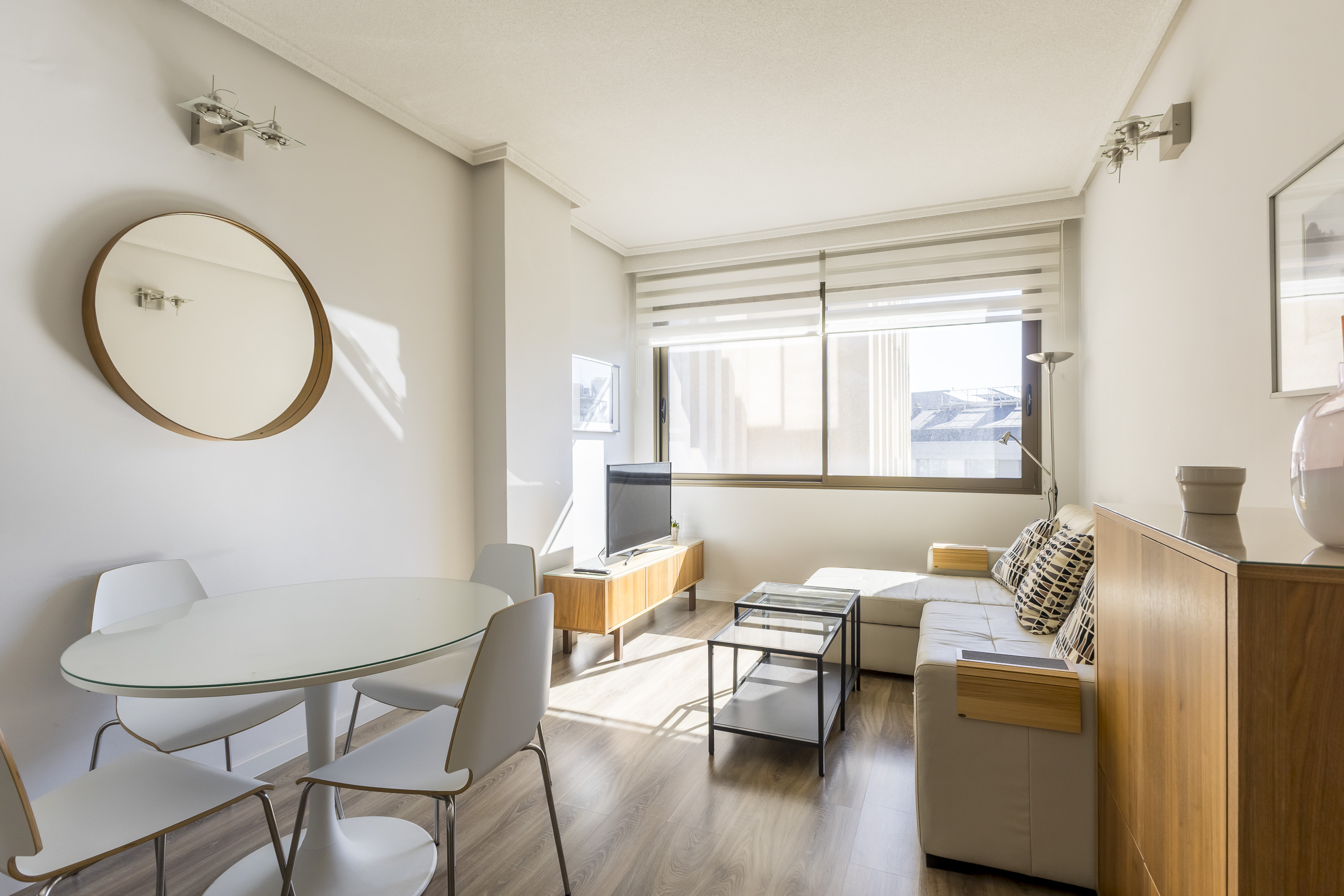 BRIGHT APARTMENT AGUSTIN DE FOXA CASTILLA-CHAMARTIN
