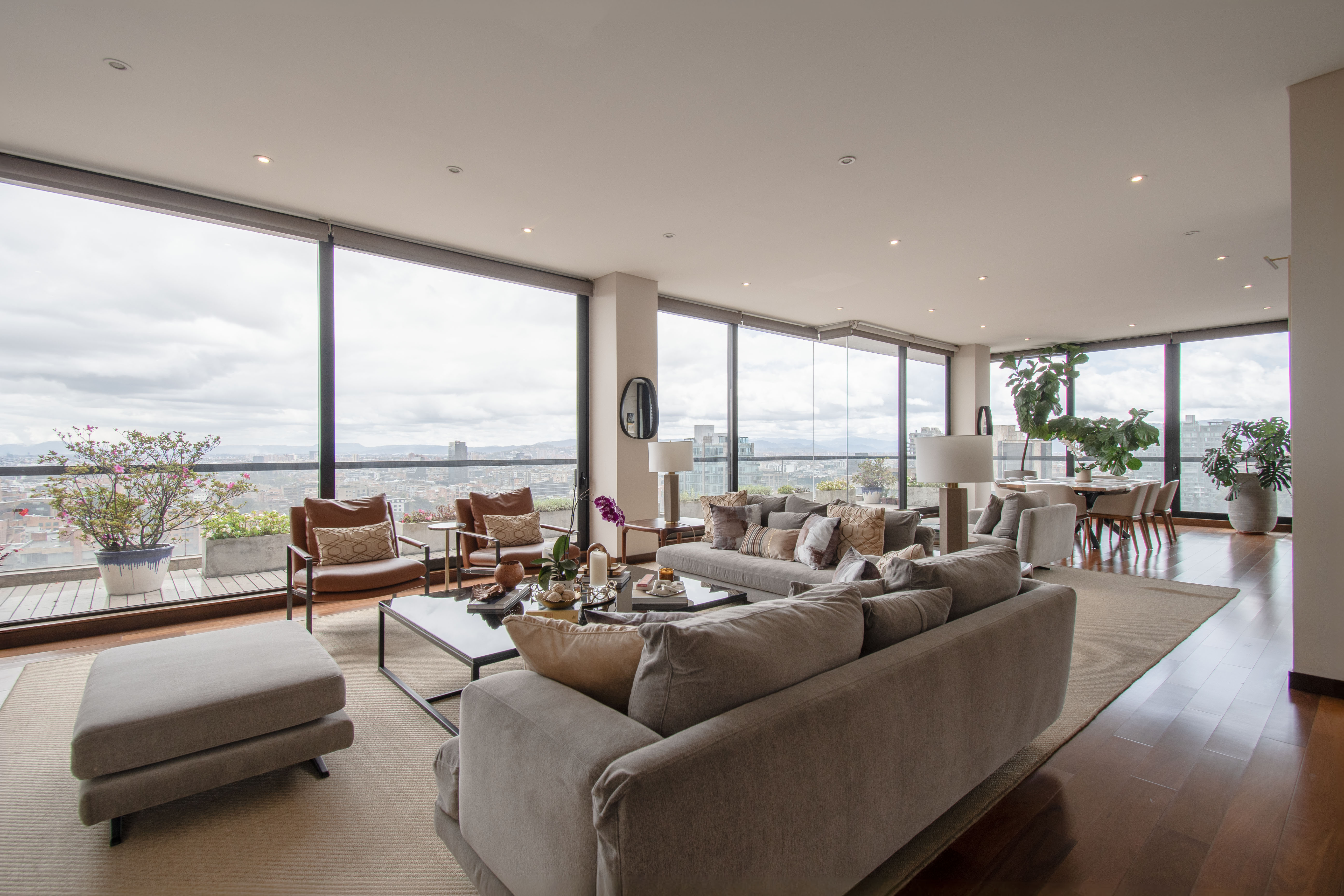 Espectacular penthouse con terraza para venta en La Cabrera