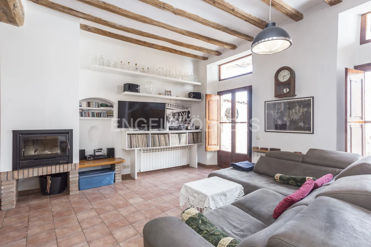 Historic renovated town house in Moià