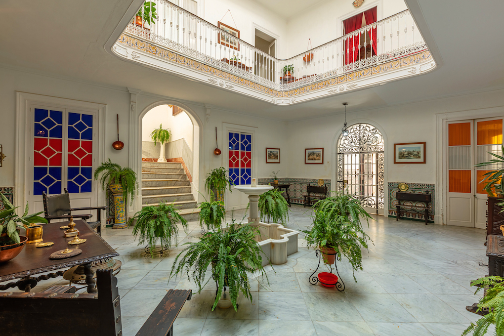 Emblematic building in the centre of Tarifa