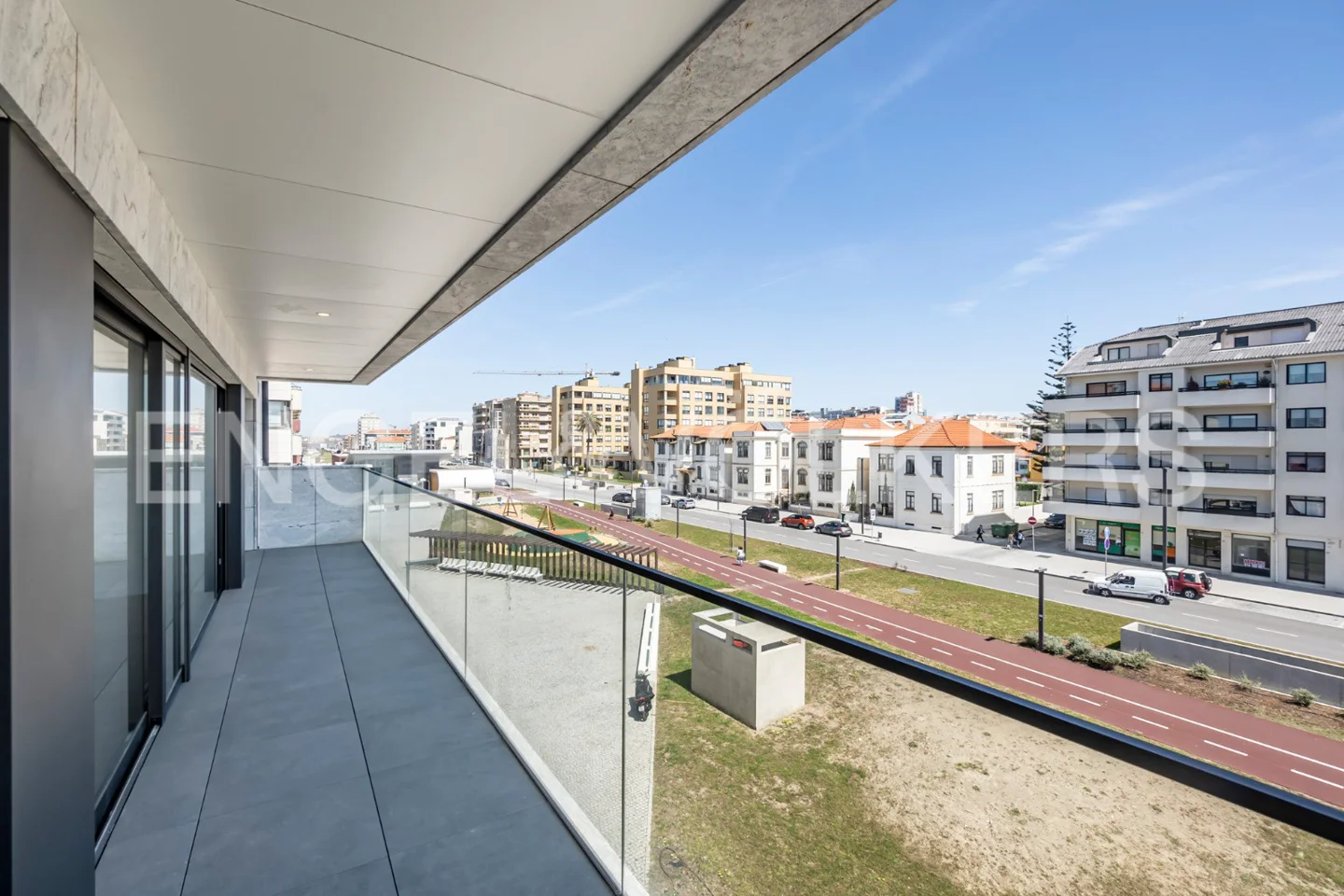 Luxury 3-bedroom apartment in Espinho, 150 metres from the beach