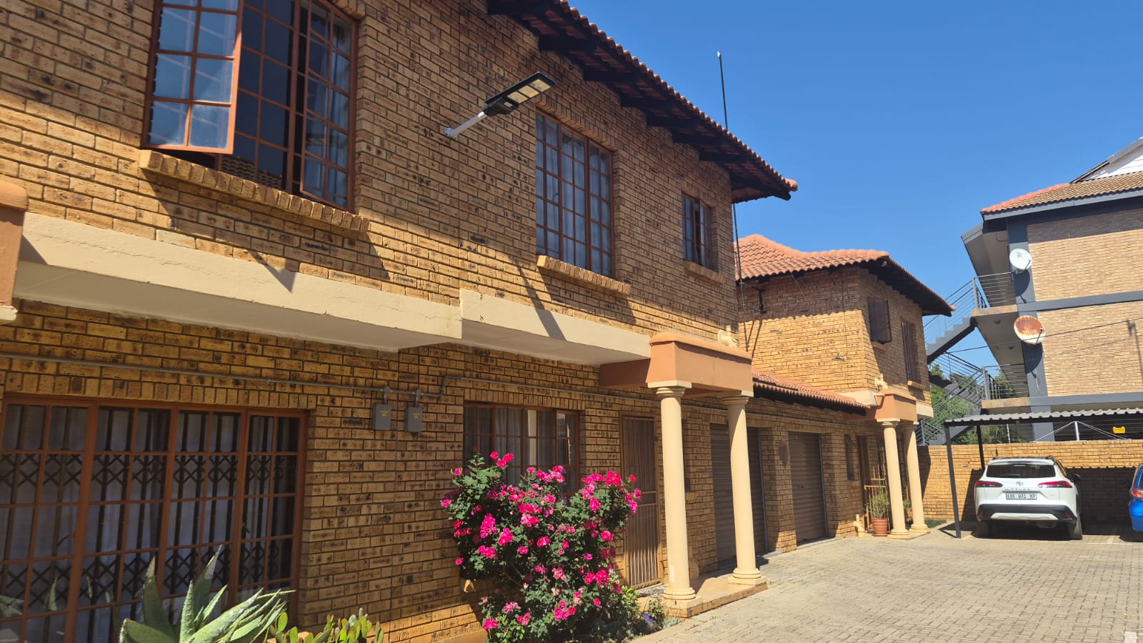 Duplex Close to NWU