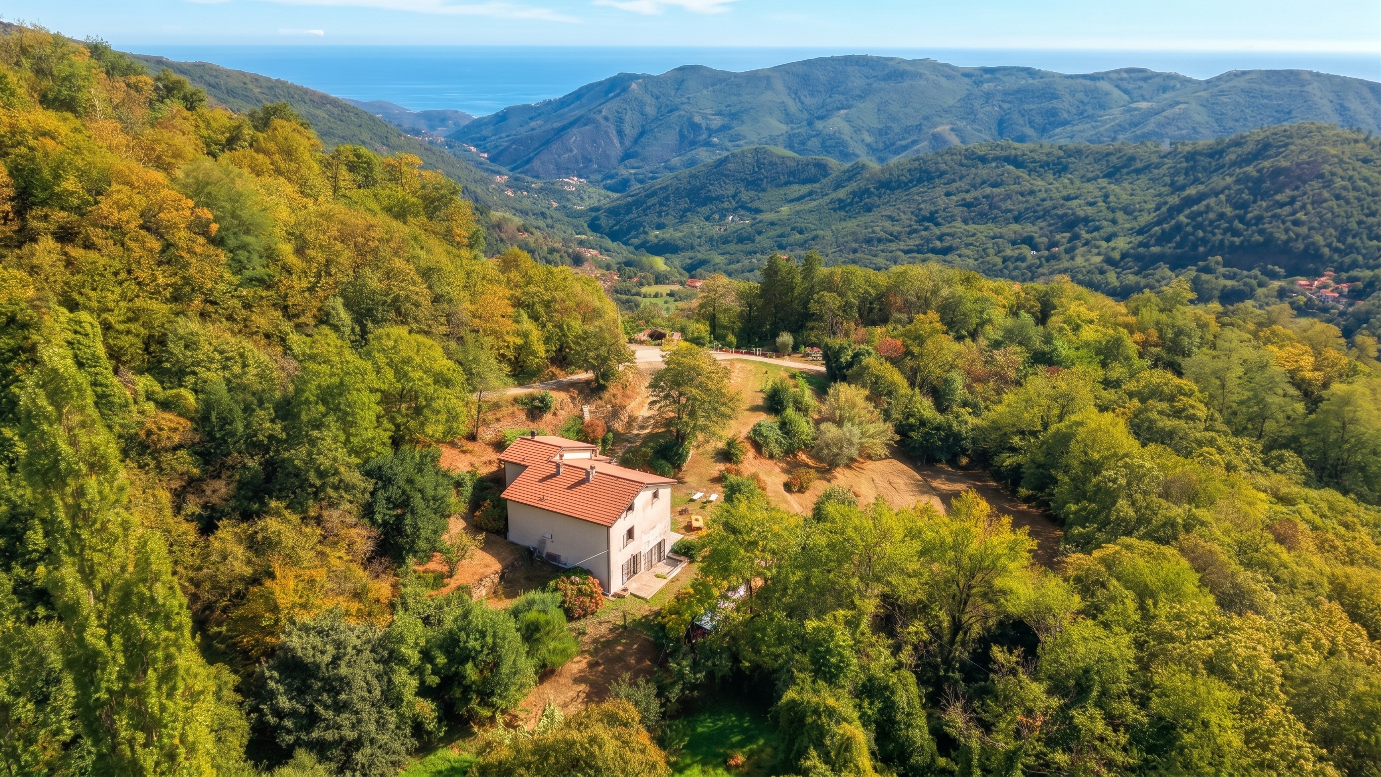 Villa con due Appartamenti Indipendenti e Terreni Privati [AI-modified]
