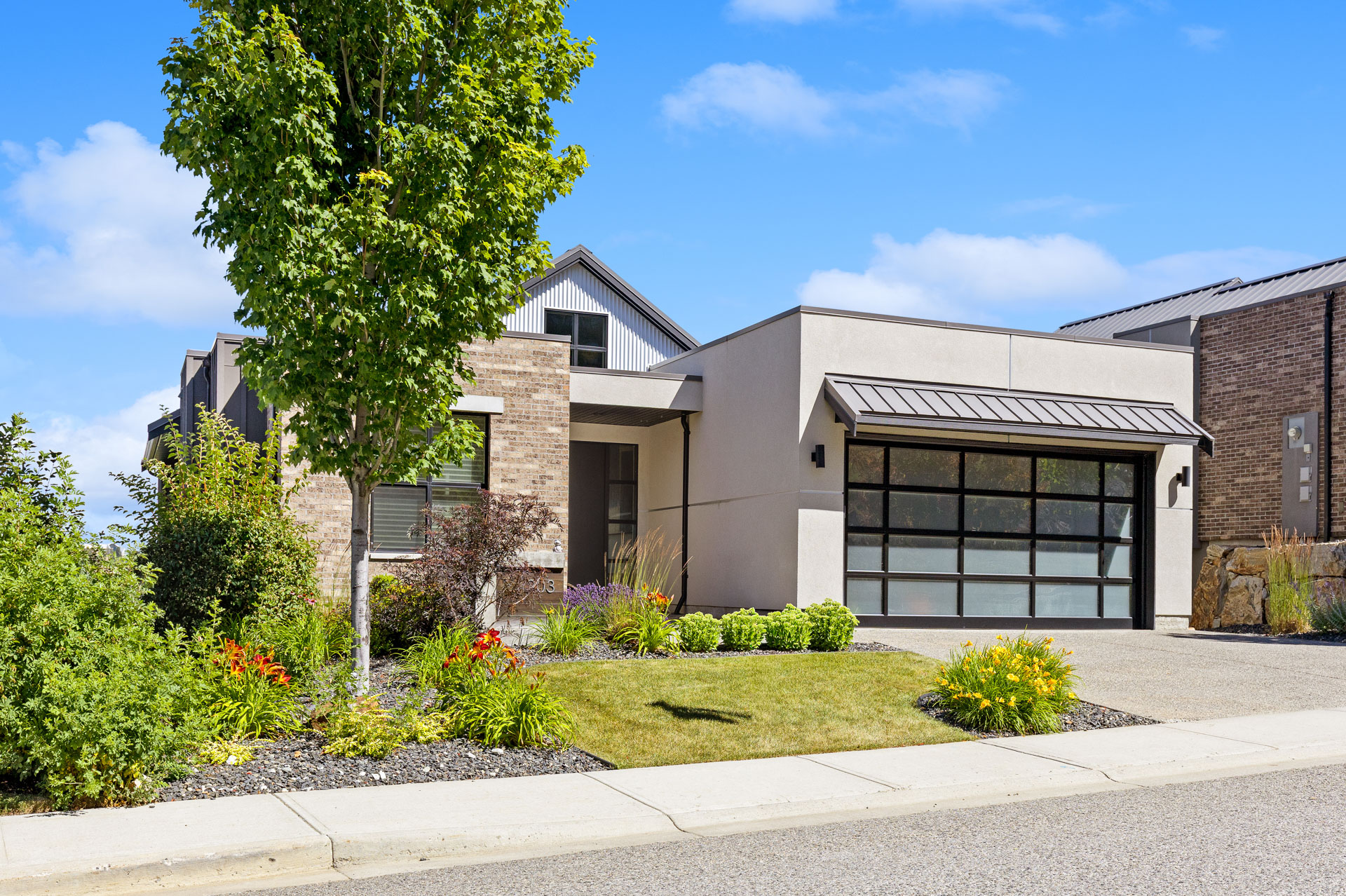Luxury Living at Predator Ridge