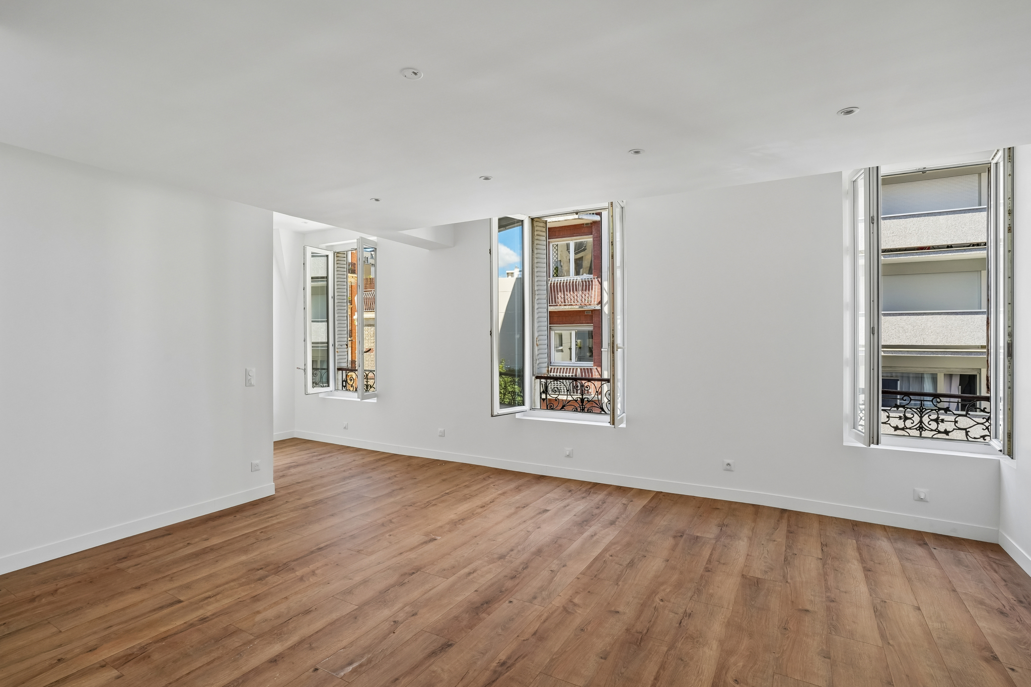 Square Carpeaux - Calme & Lumineux - Duplex refait à neuf