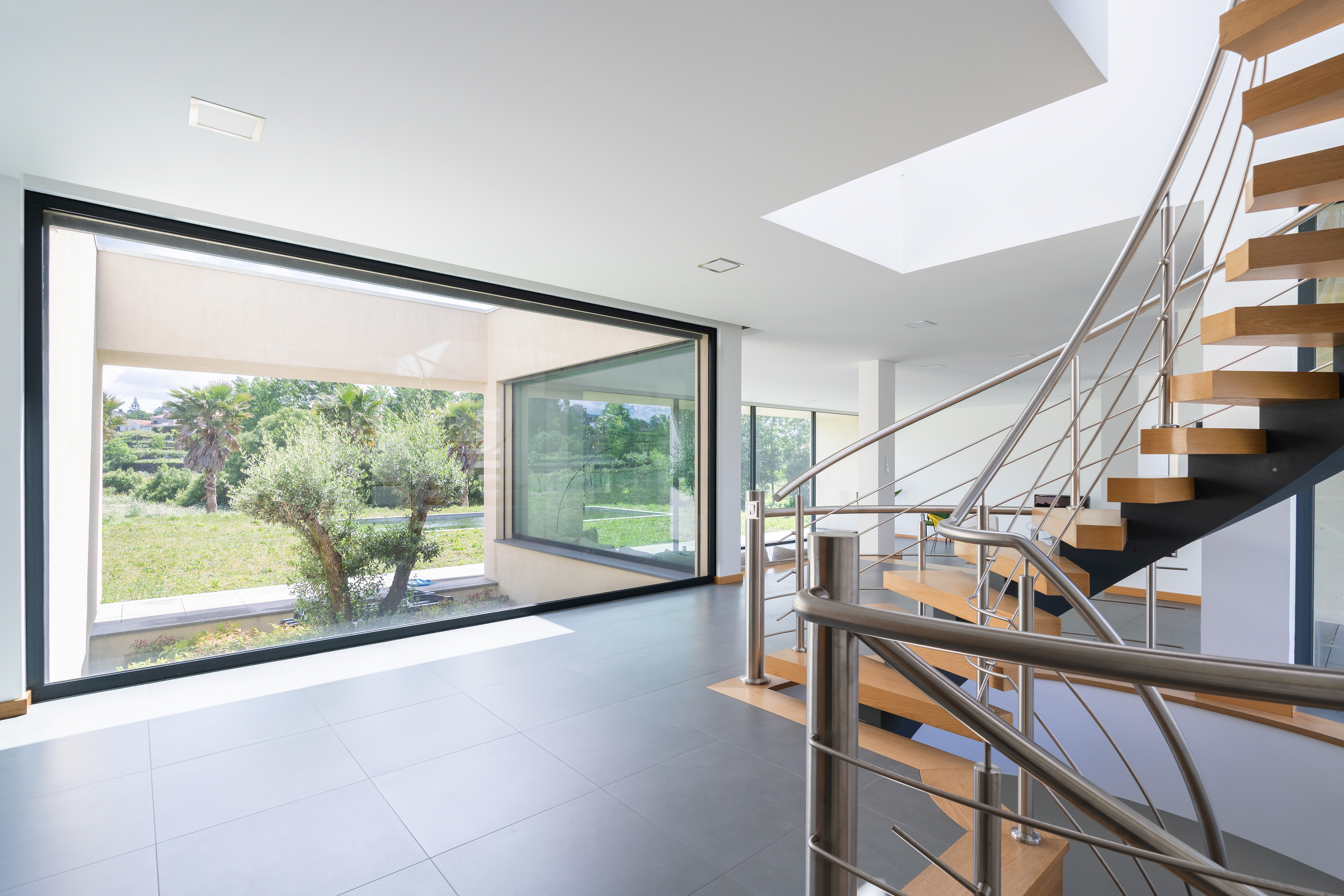 4 Bedroom Villa with pool in Paredes