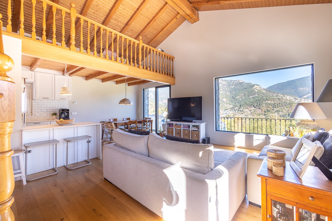 Charming renovated house in Sispony with garden, terrace and exceptional views