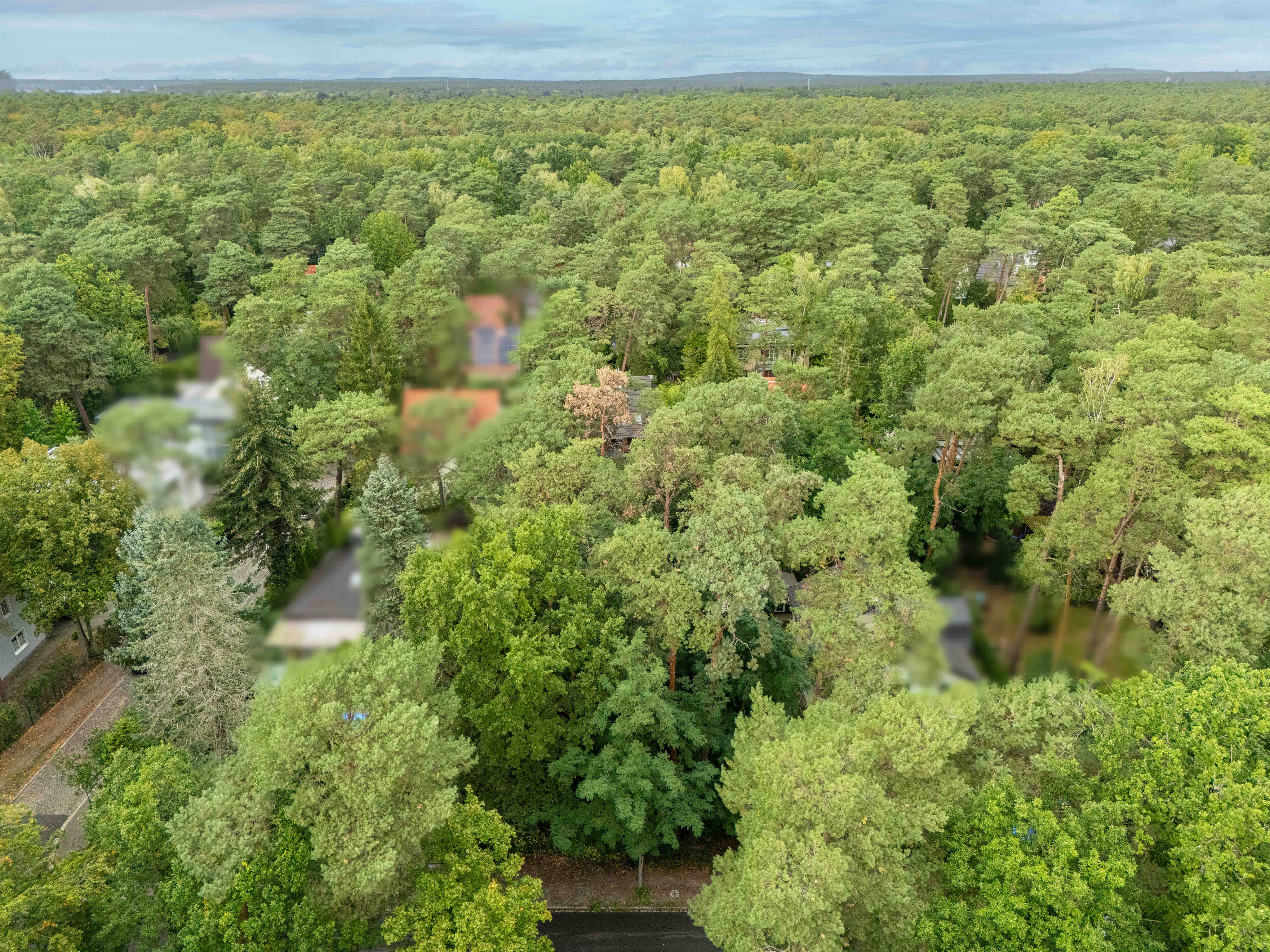 Building plot facing north in a green residential area