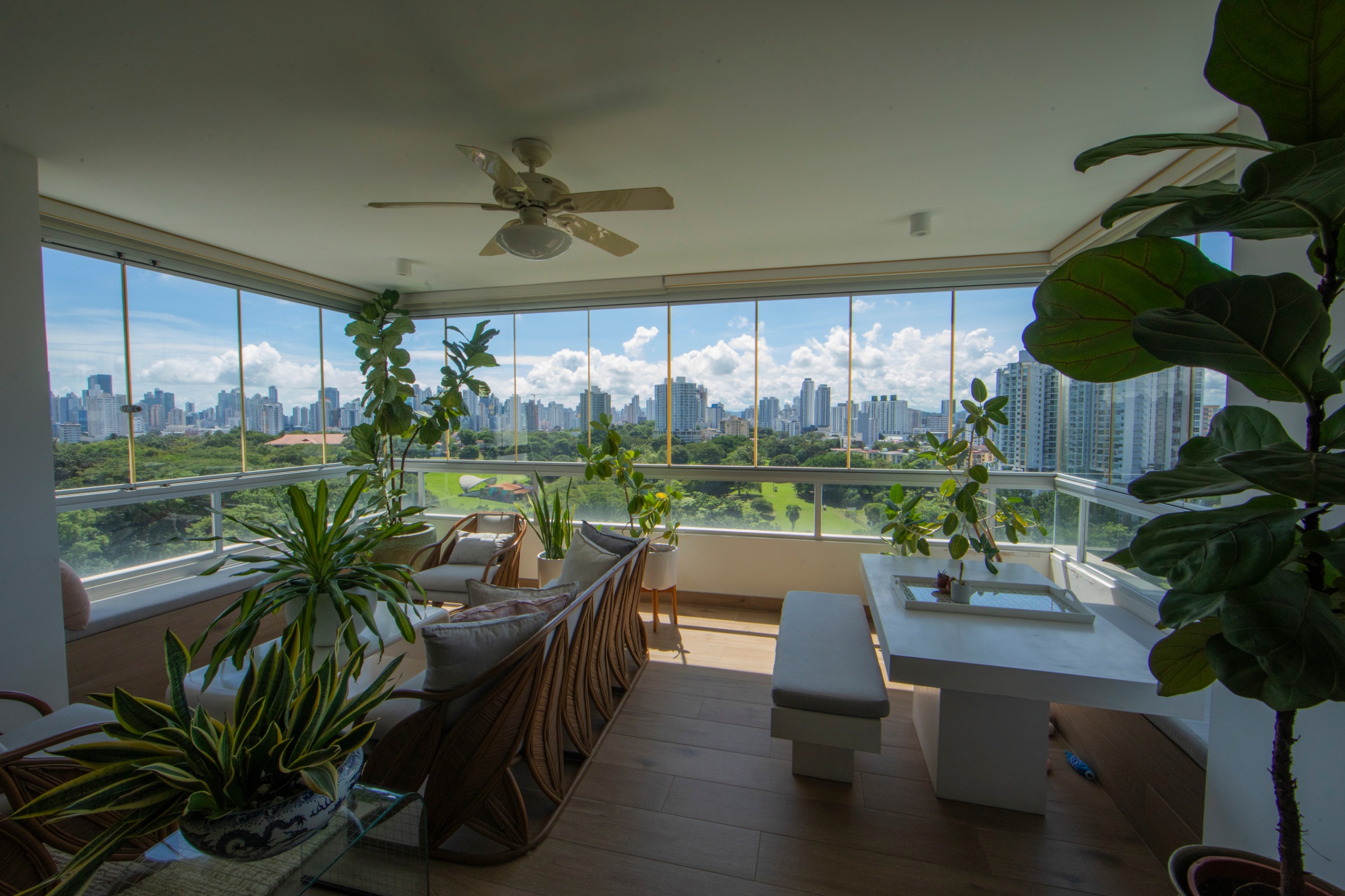 Luxury Apartment in Altos del Golf