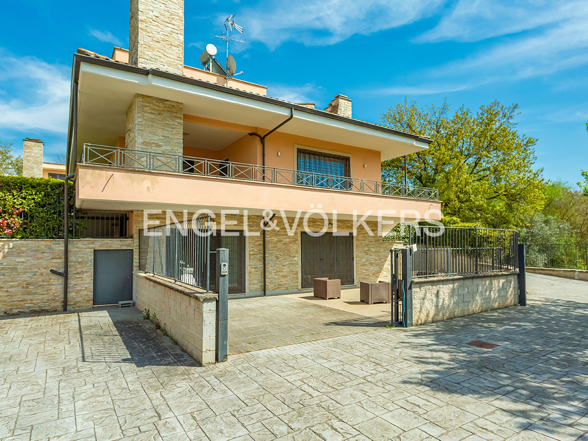 Single-family villa in the Bufalotta area