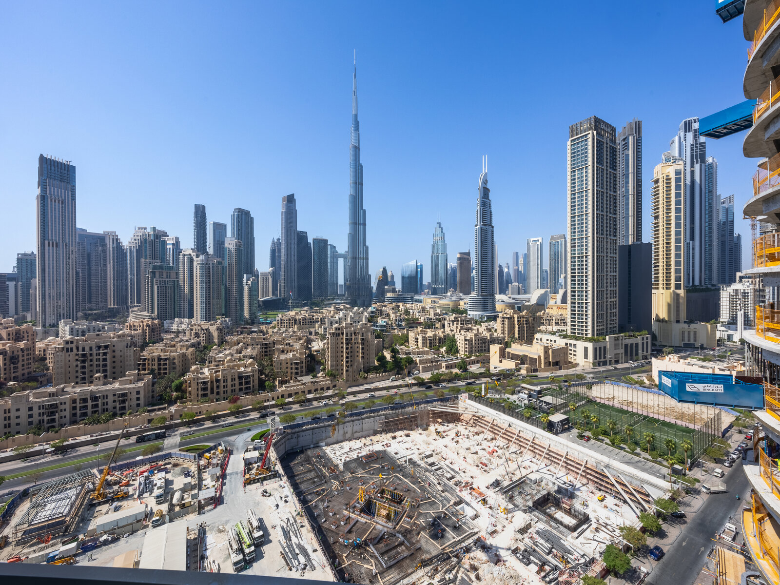 Burj Khalifa View | Spacious | Bright