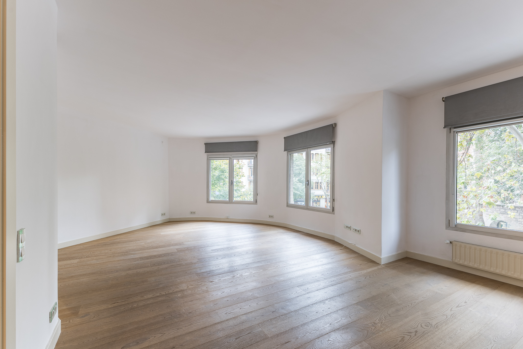 Great flat opposite Casa de les Punxes in Eixample Dret