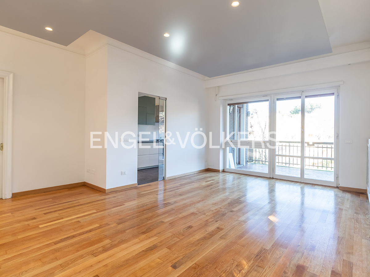 Elegant apartment on Vallombrosa Street