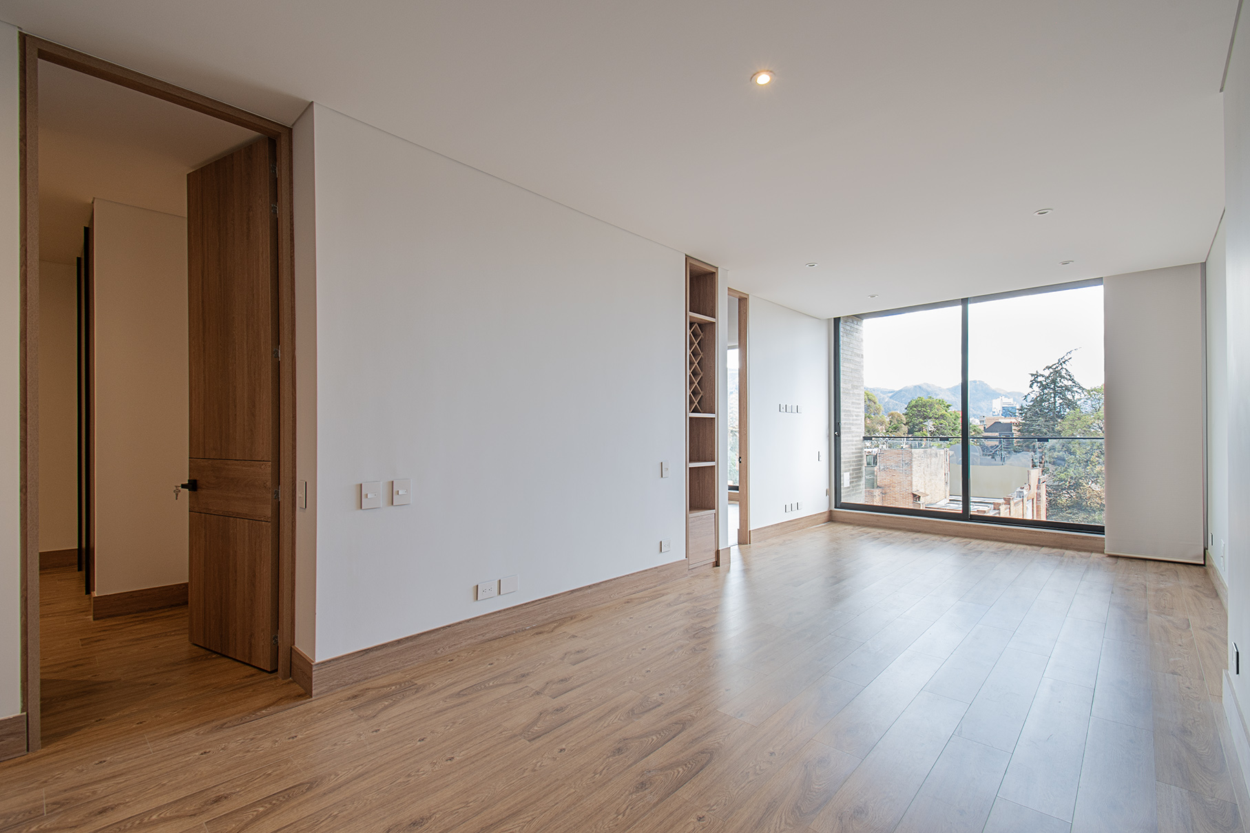 Moderno apartamento con balcón y clubhouse para arriendo en San Patricio