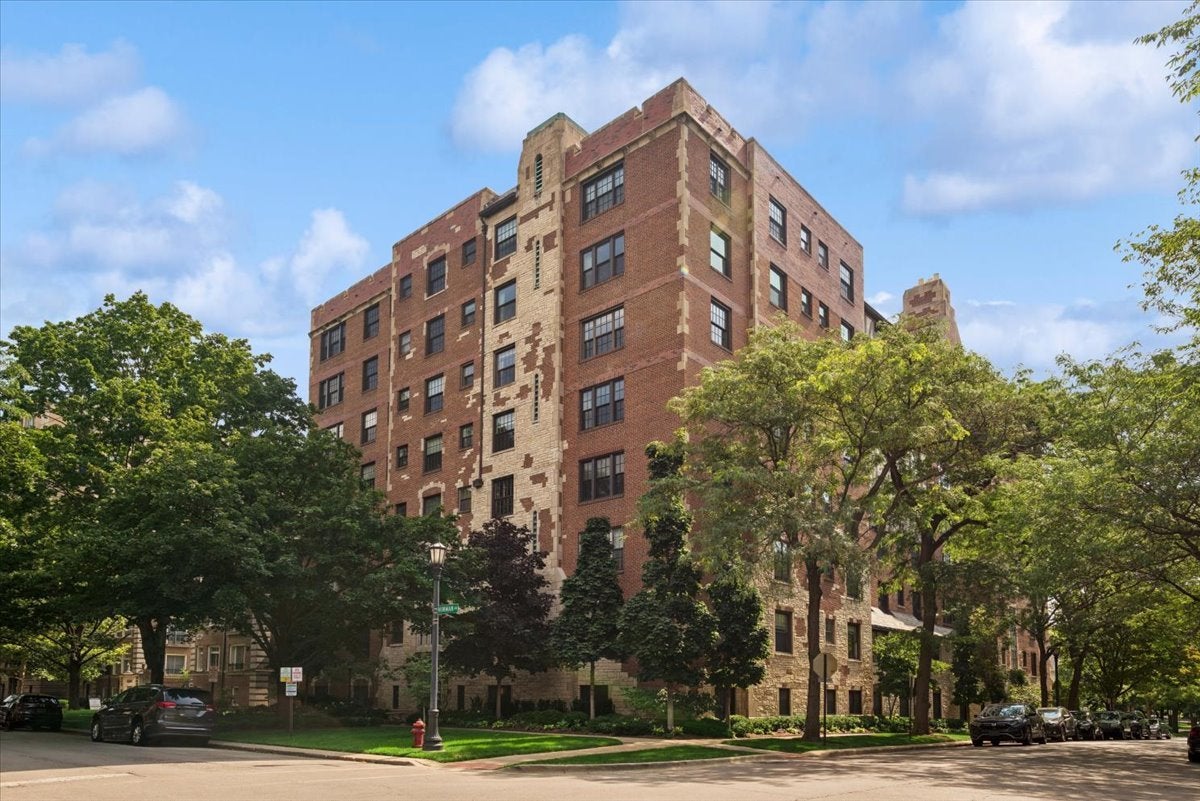 Historic Grandeur Meets Timeless Elegance in East Evanston