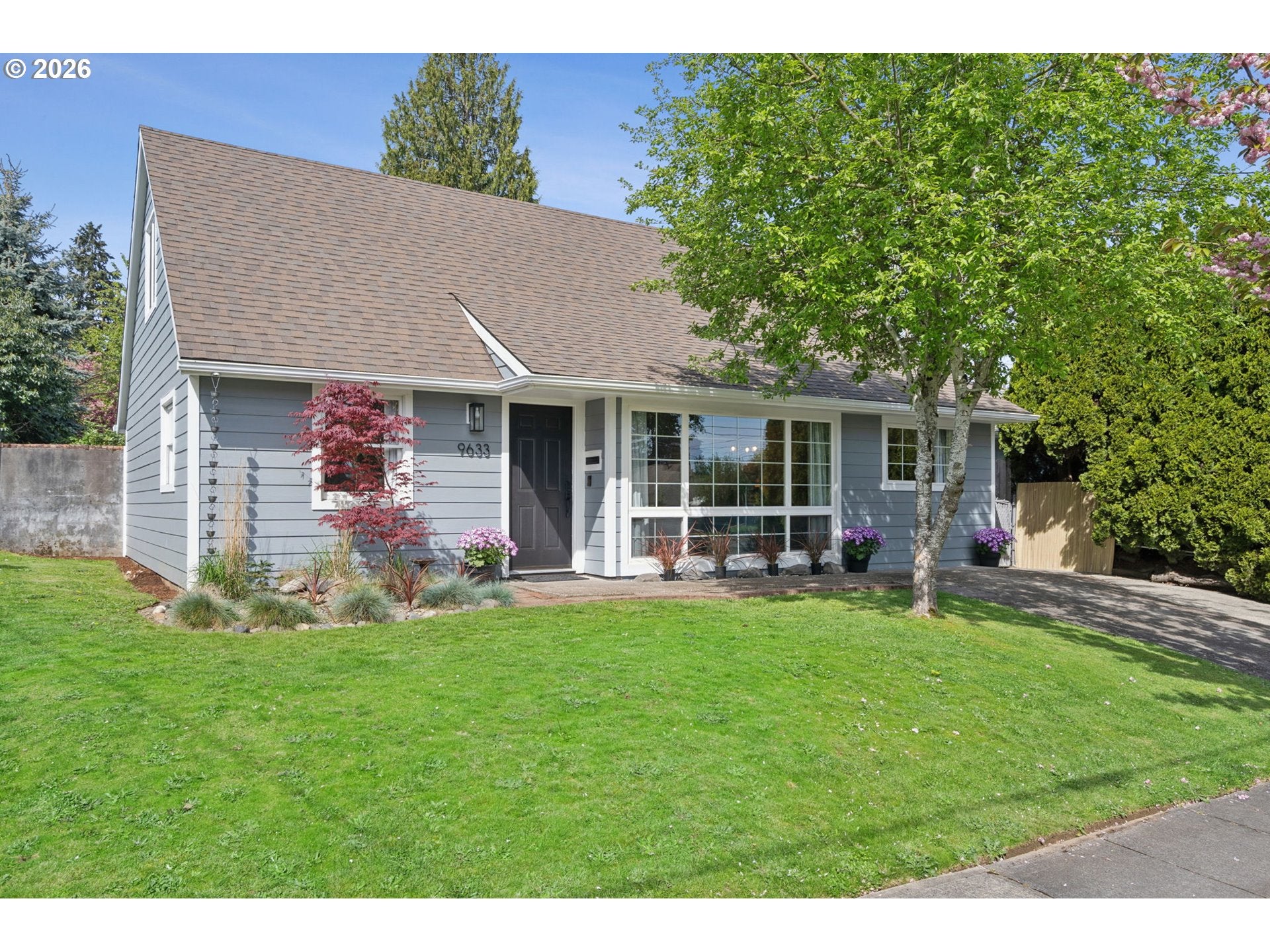 Beautifully Updated 4 Bedroom  in Portsmouth!