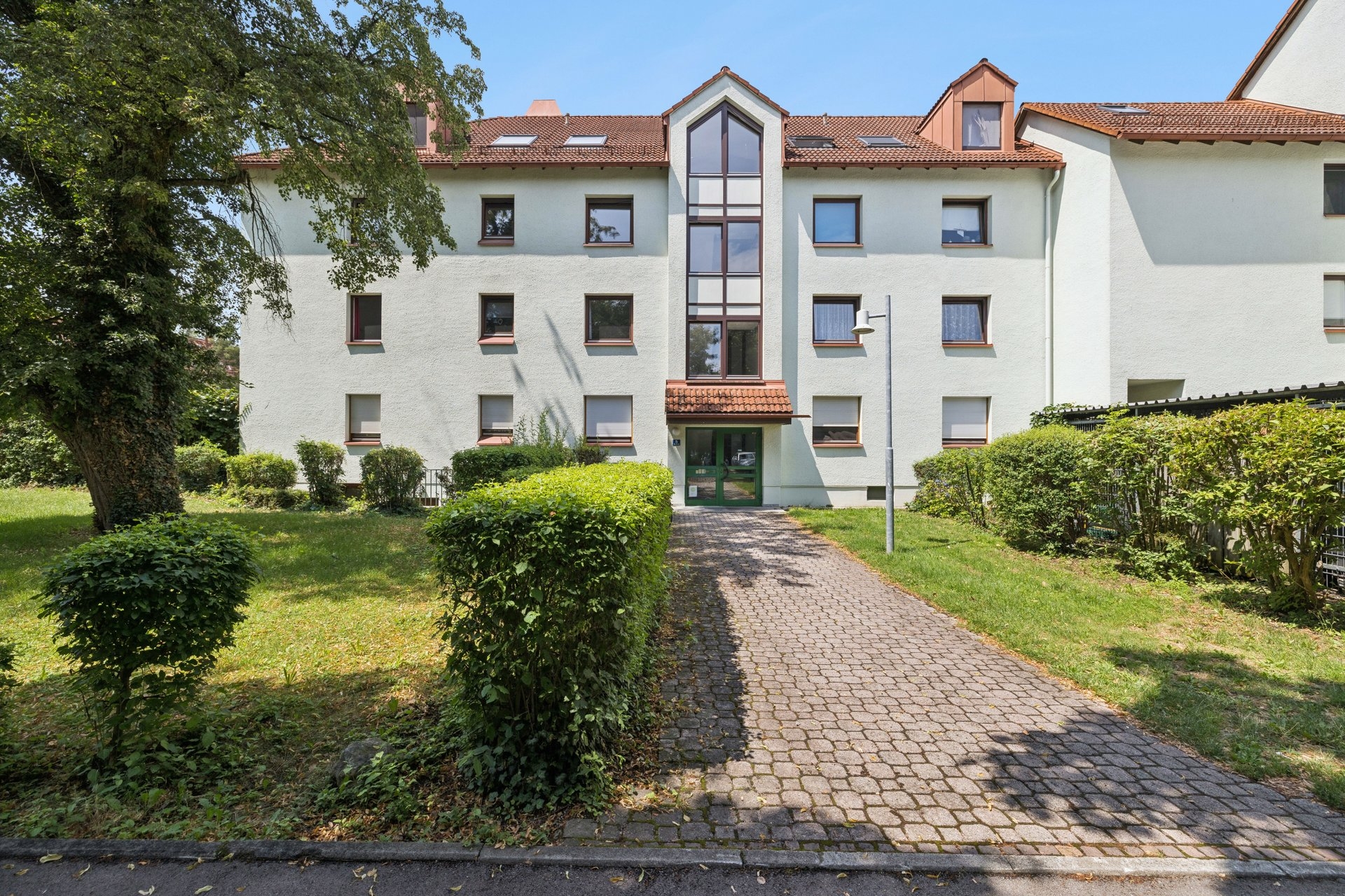 Sorglos-Paket in Erding: 3-Zimmer-Wohnung mit TG-Stellplatz & Gestaltungsfreiraum!