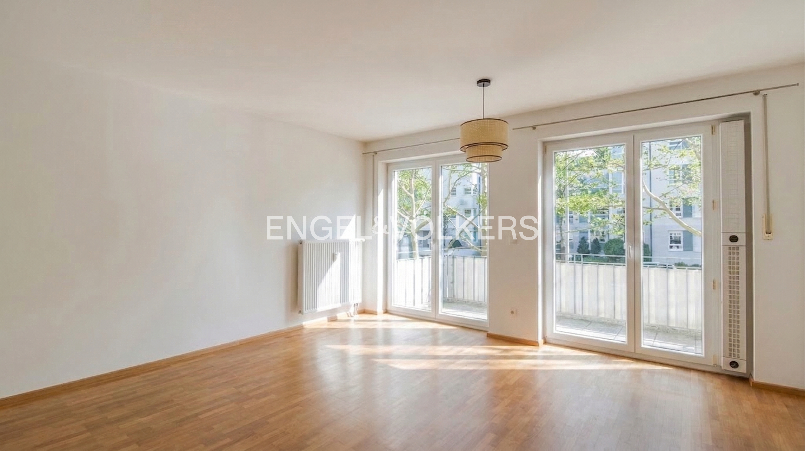 Lichtdurchflutetes 1-Zimmer-Apartment mit Südbalkon im Regensburger Westen