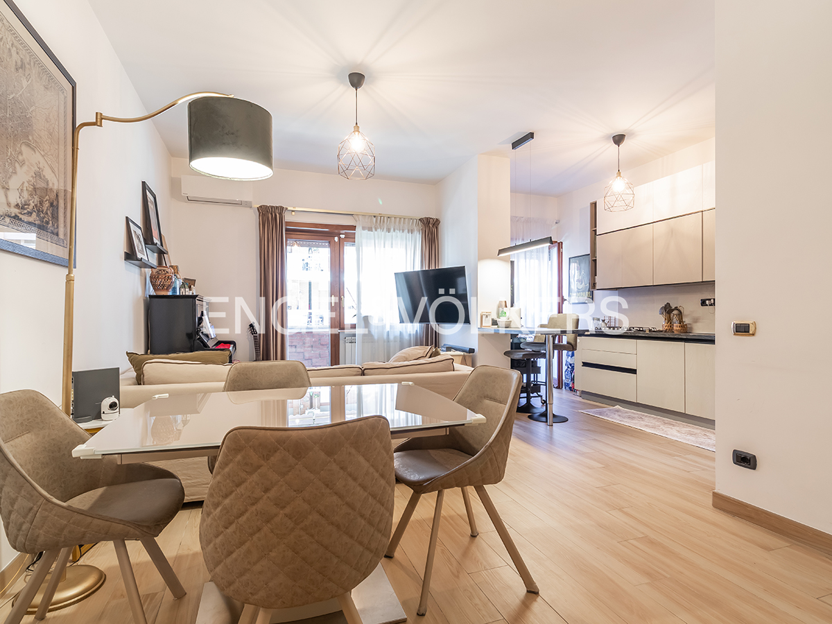 Modern three-room flat on Via Nocera Umbra