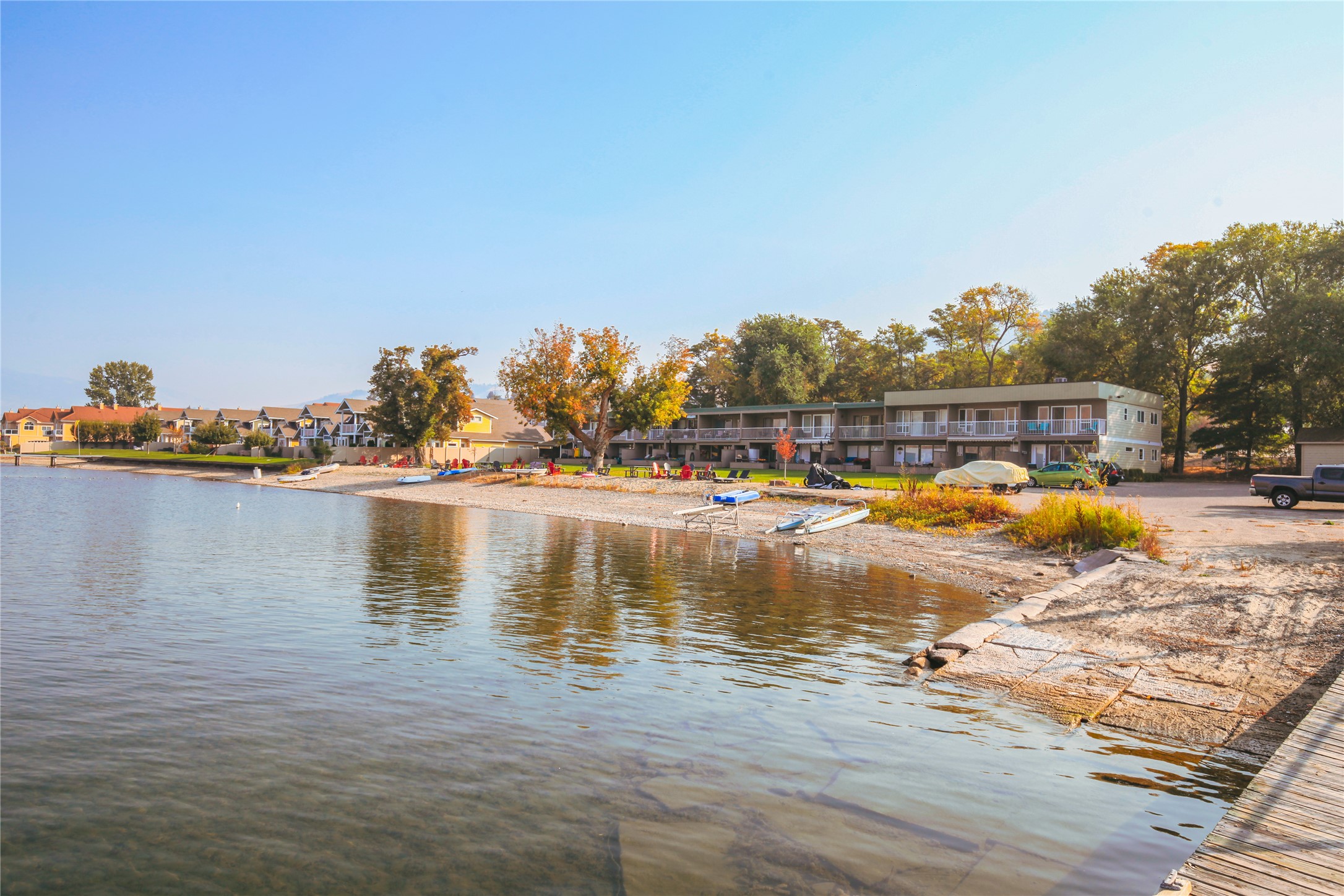 Move-In Ready Lakeshore Retreat