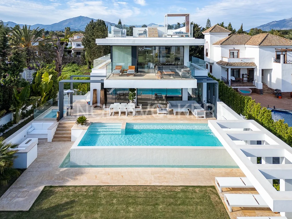 Stunning luxury villa in Casasola