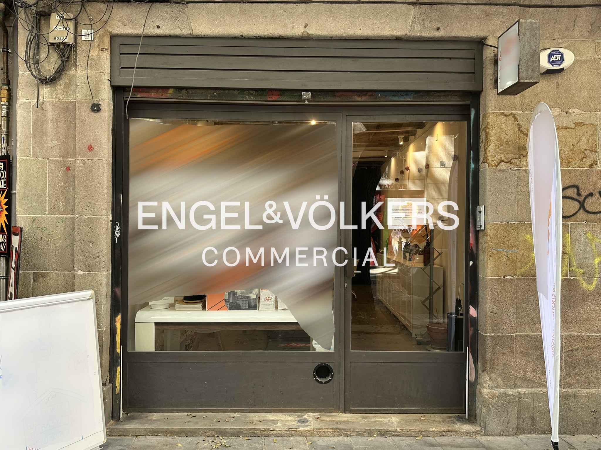 Local reformado en venta en el Born