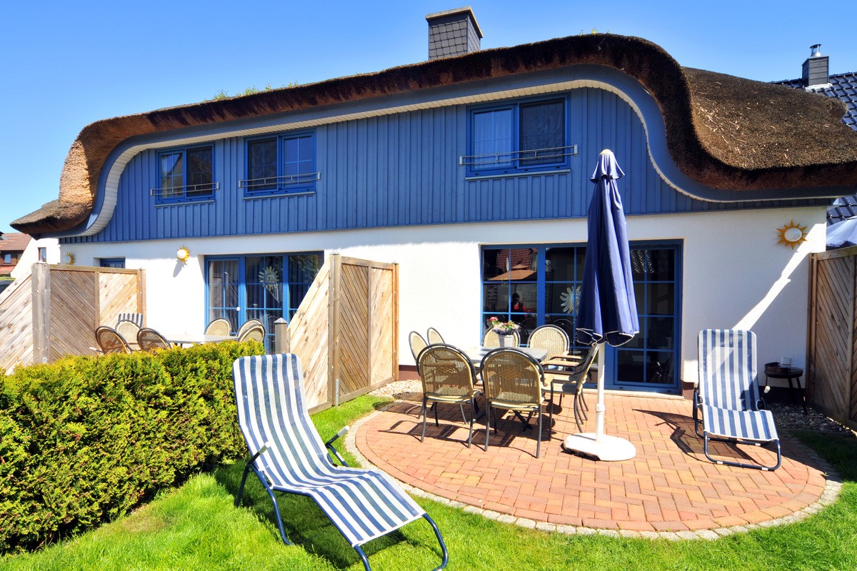 Liebenswerte Eigentumswohnung "Seemöwe" mit Reetdach, Sauna und Kamin in Strandnähe & Wohnfühlfaktor inklusive