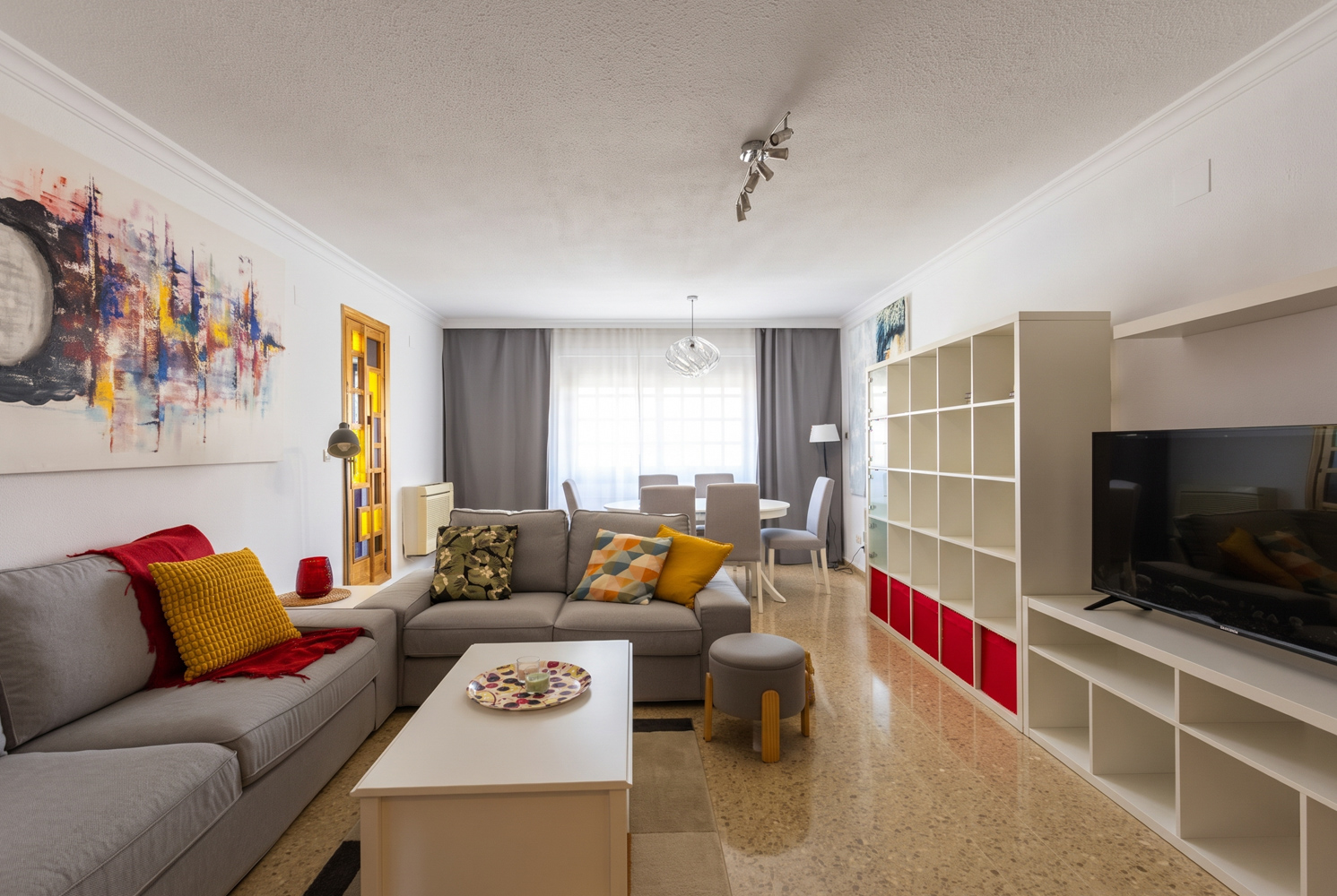 Exceptional Modernized 3-Bedroom Apartment with Private Terrace in Central Castelló de la Plana