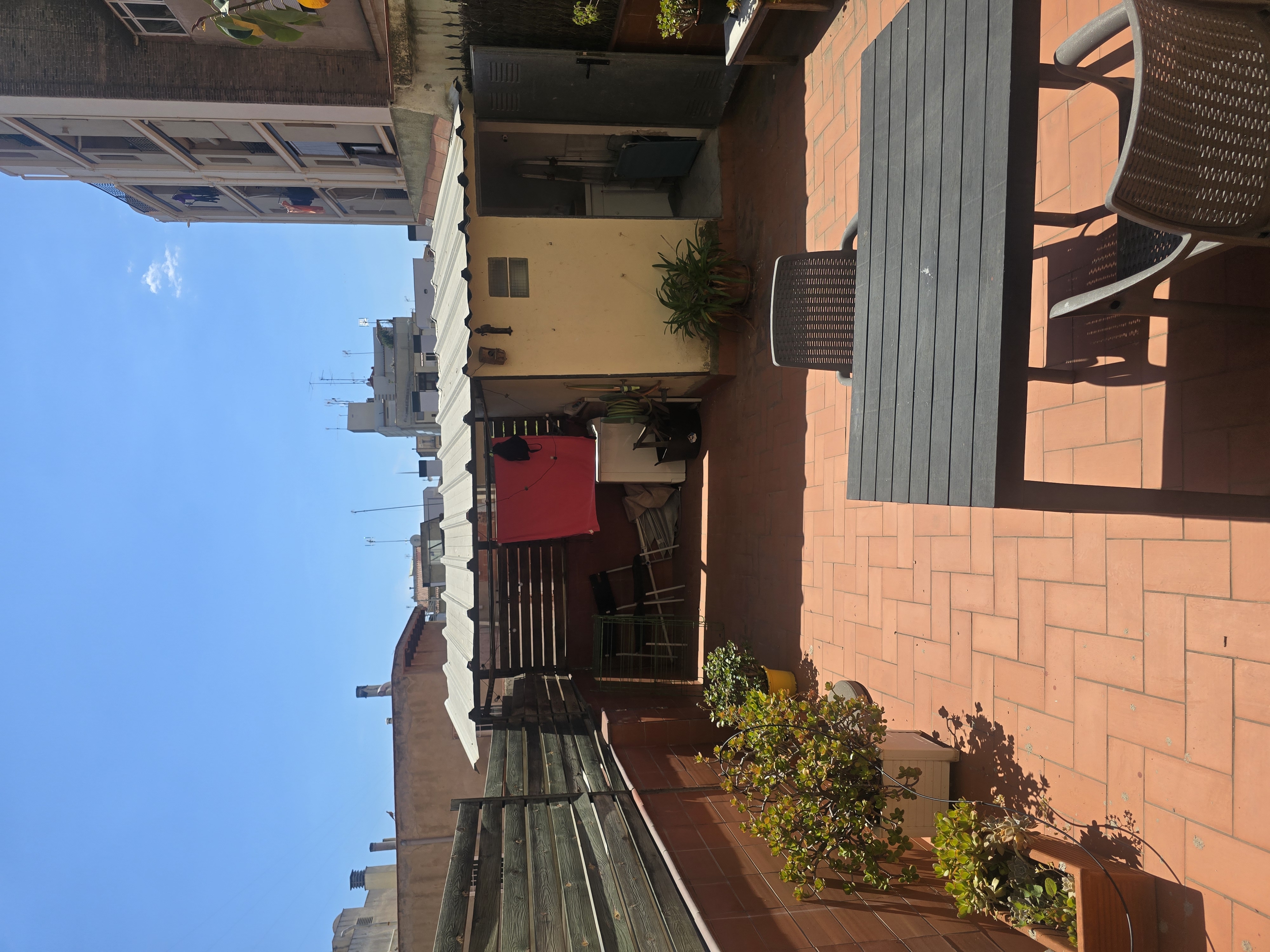 Home with a large private terrace on Creu Coberta