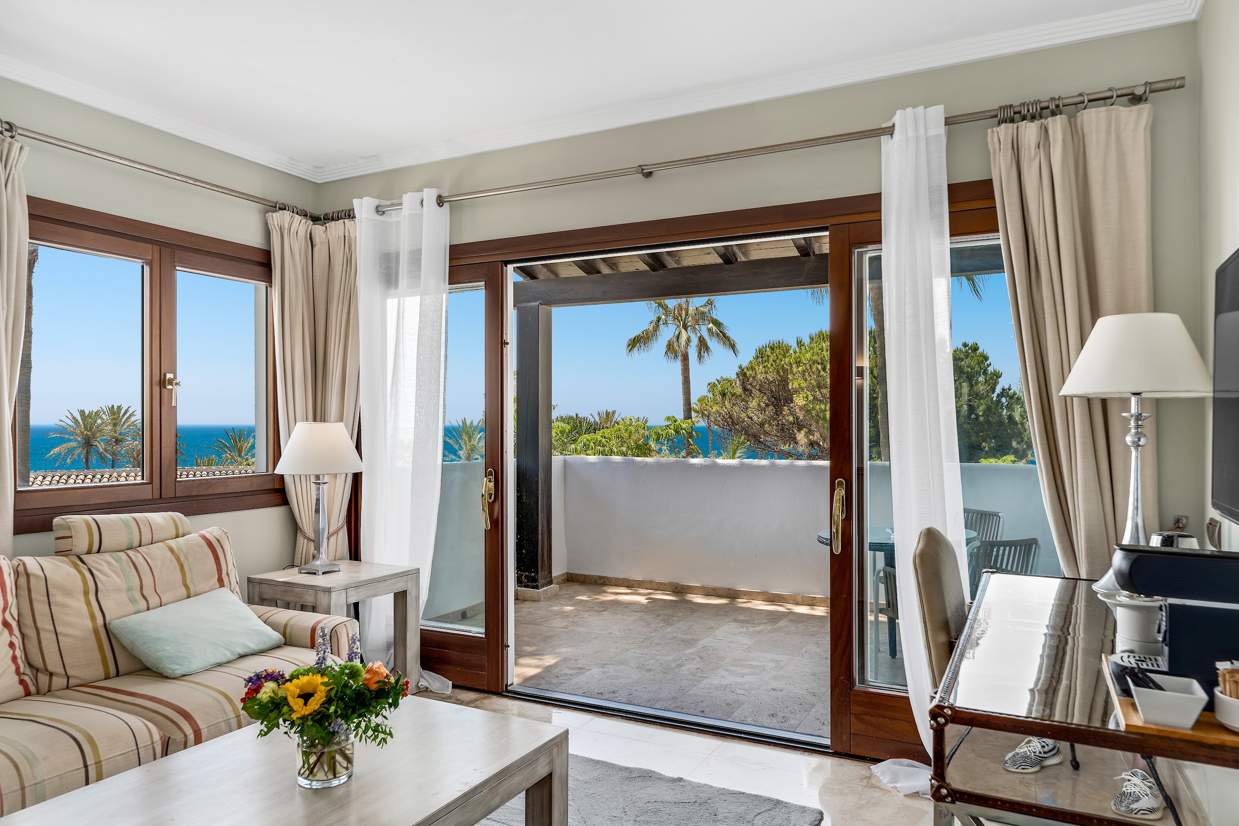 Penthouse with sea views within Hotel Puente Romano Marbella in the heart of Marbella´s famous Golden Mile