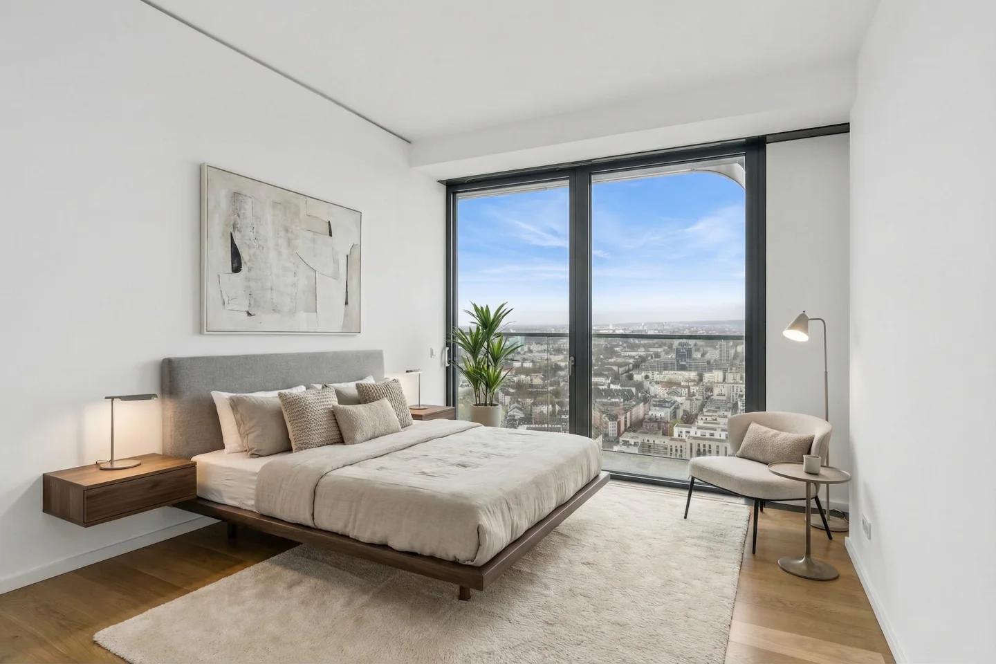 Erstklassiges City-Refugium im Grand Tower mit Panorama-Aussicht & Premium-Service - Photo 5