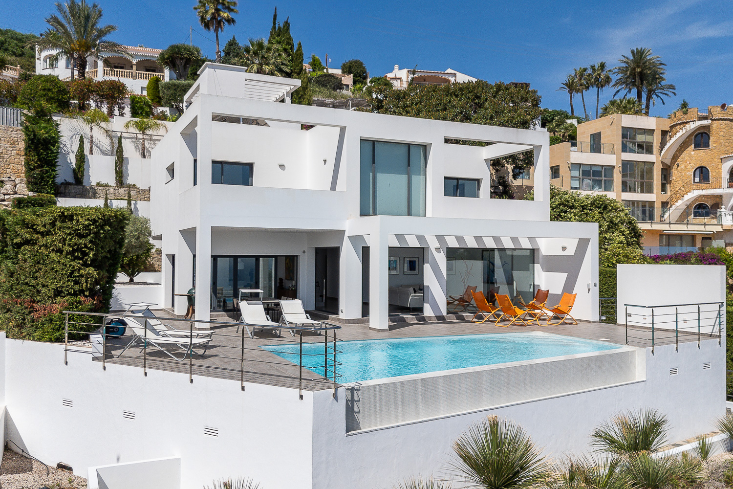 Exclusiva villa con ascensor, piscina infinity y vistas a Portitxol