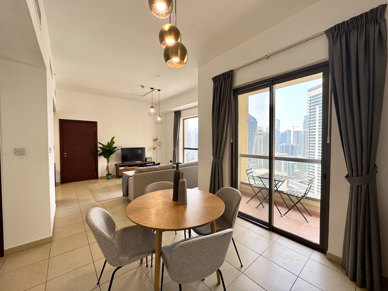 Fully Furnished | High Floor | Vacant