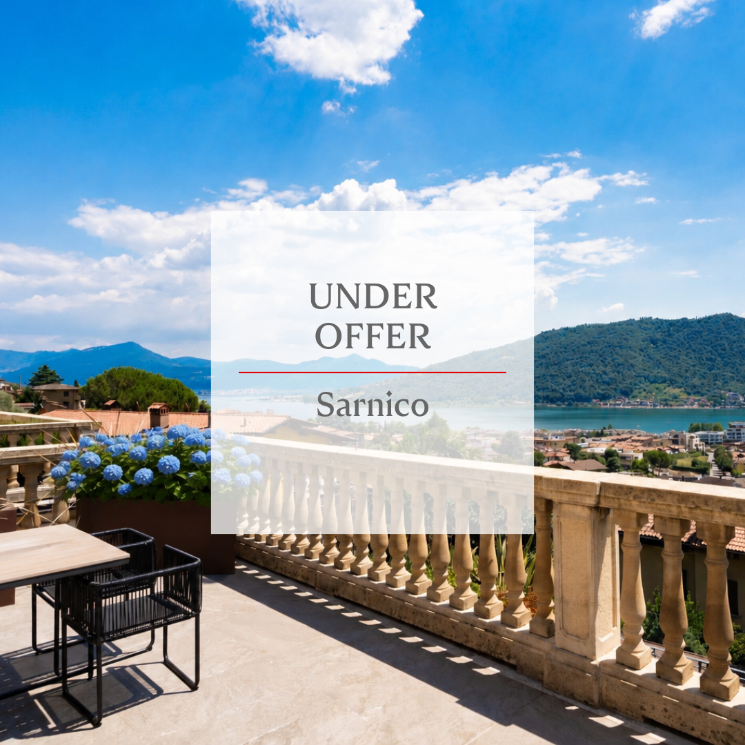 Exclusive Penthouse with Panoramic Lake-View Terrace in Sarnico