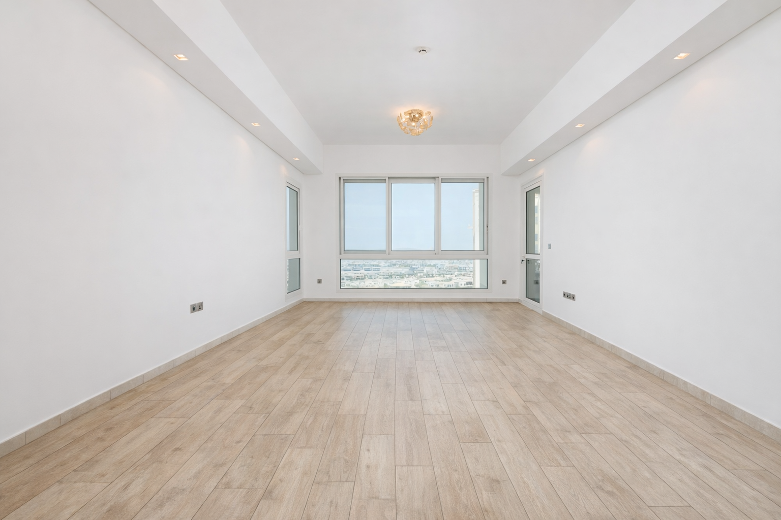 Full Marina Views | Wooden Flooring | High Floor