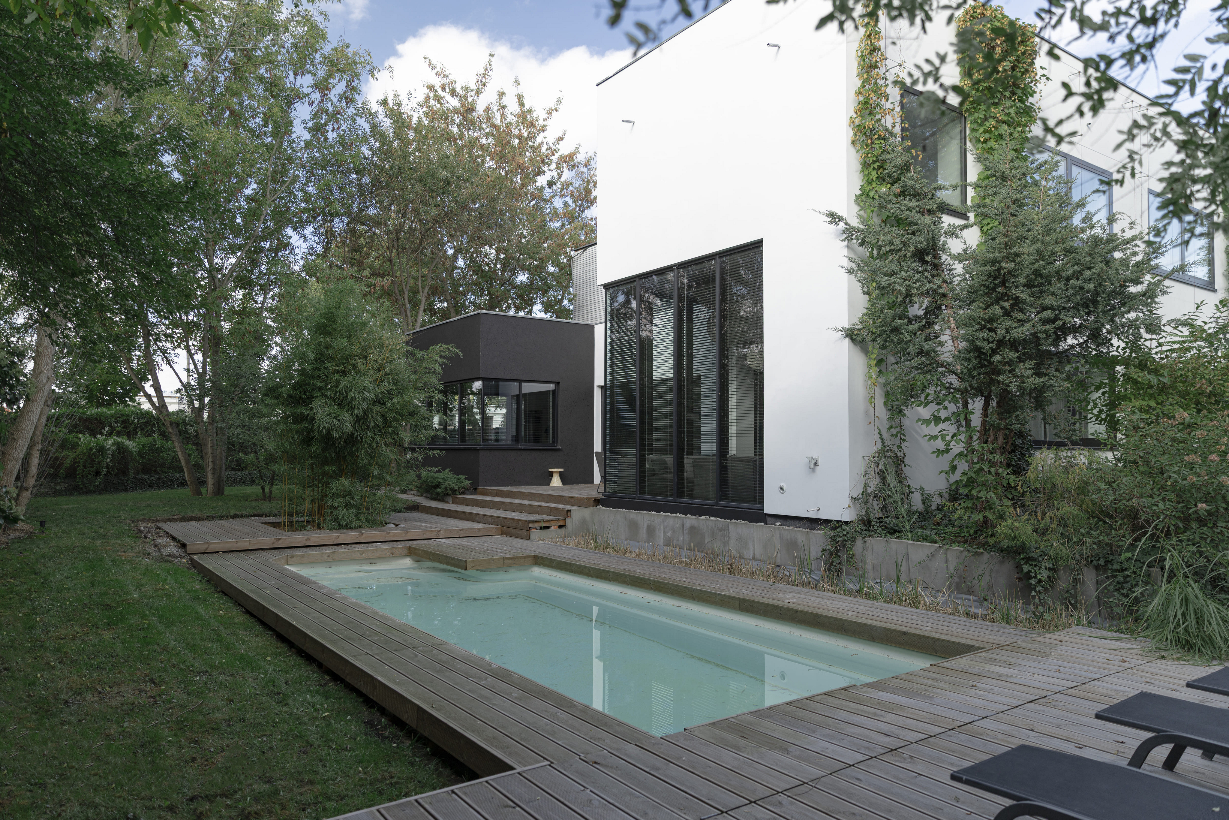 Luxury Surrounded by Greenery – A Prestigious Address in Right-Bank Warsaw