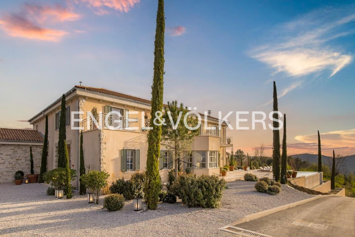 Exclusive luxury residence with panoramic views in the heart of Istria