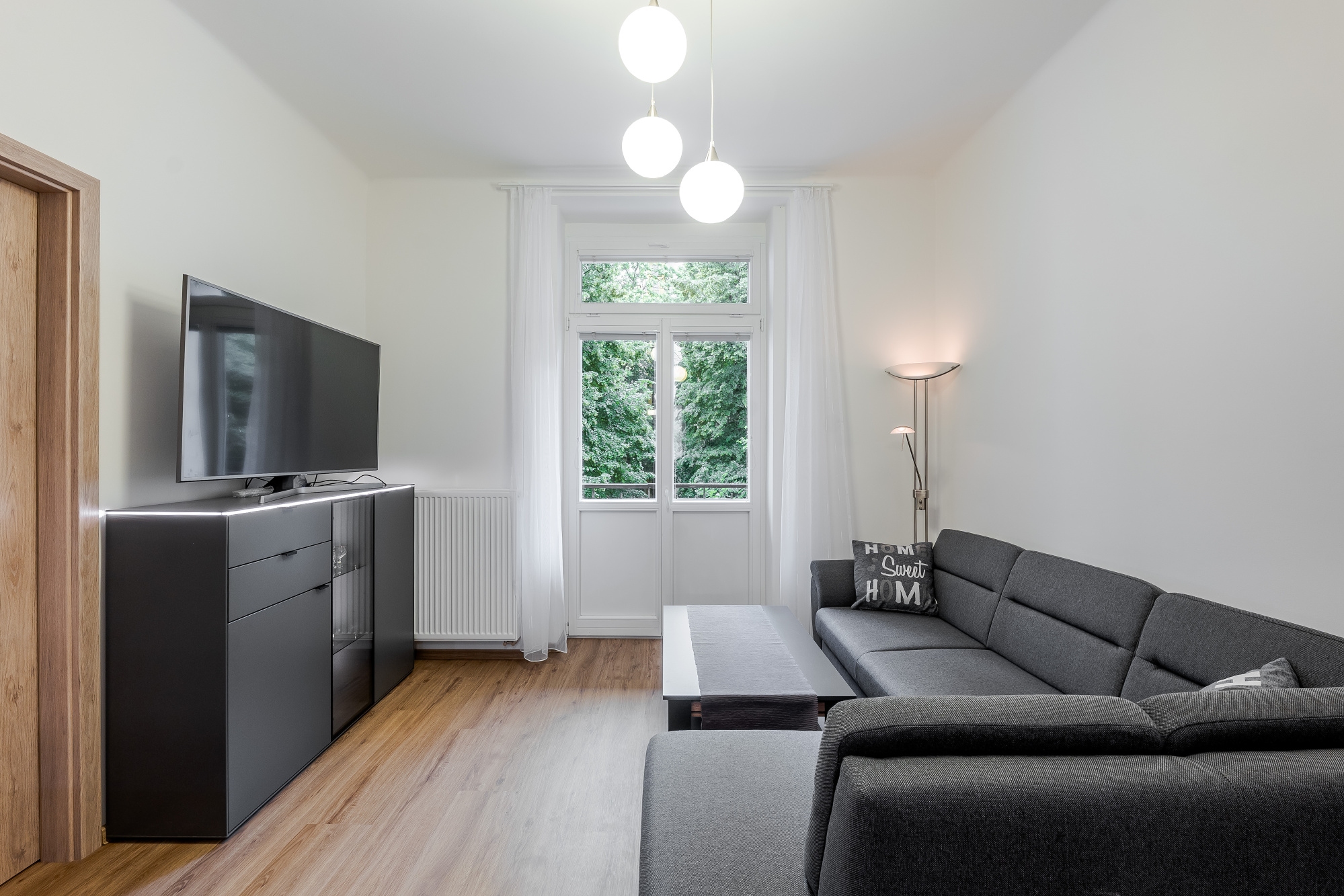 Rent an apartment 3+kt in a nice part of Žižkov