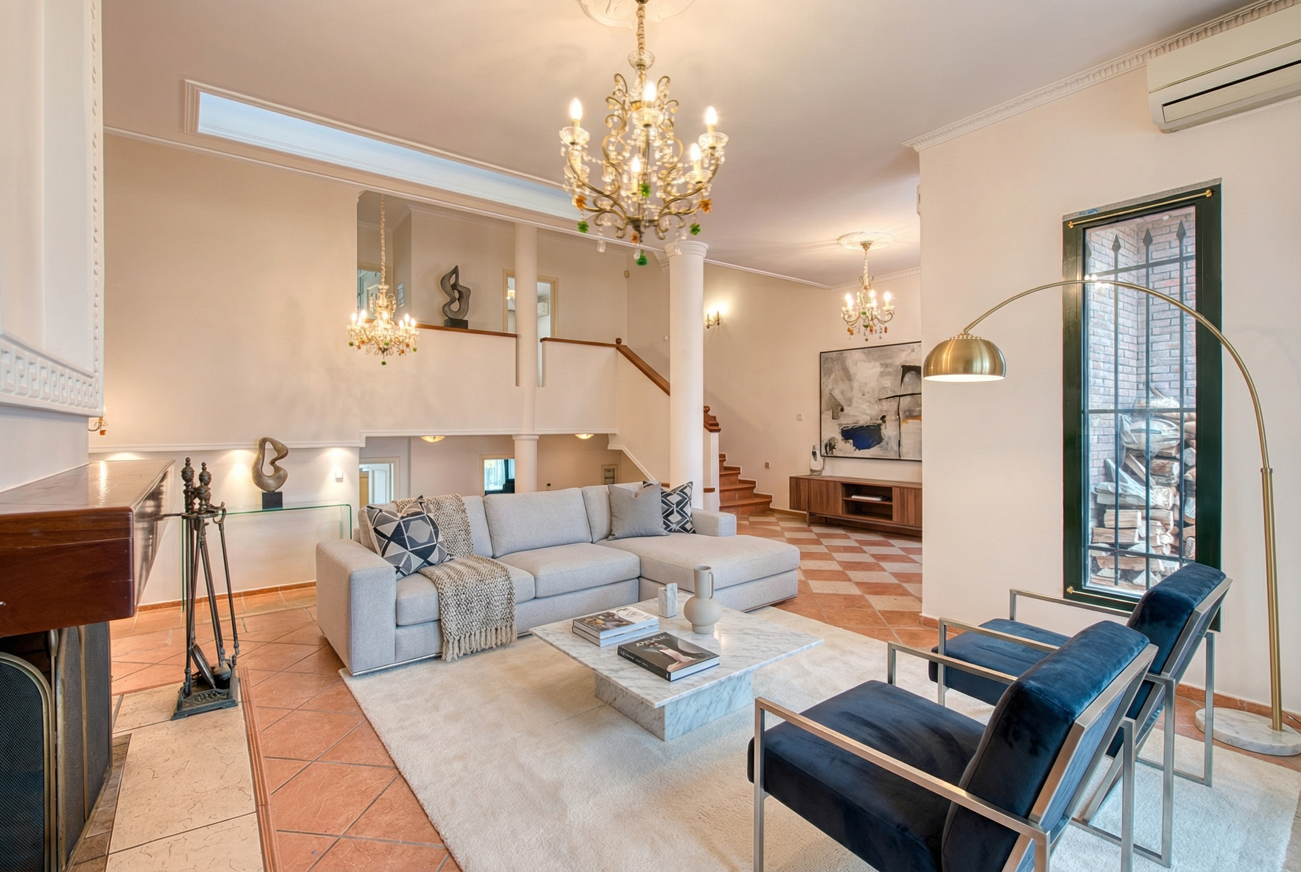 Elegant maisonette with private garden and modern amenities [AI-modified]